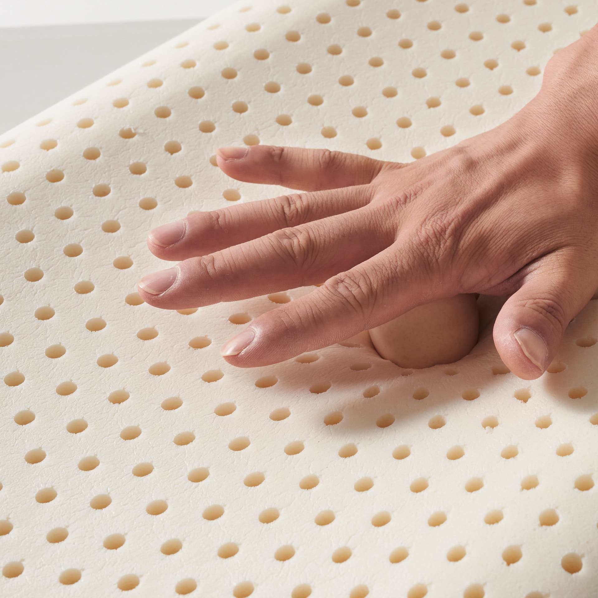 Cuscino Guanciale Memory Foam 40x70 cm | Altezza 11 cm | Cervicale Ipoallergenico, Ergonomico, Traspirante, Antisoffoco e Rinfrescante. in Cuscini The White Stone - San Donà di Piave, commercioVirtuoso.it