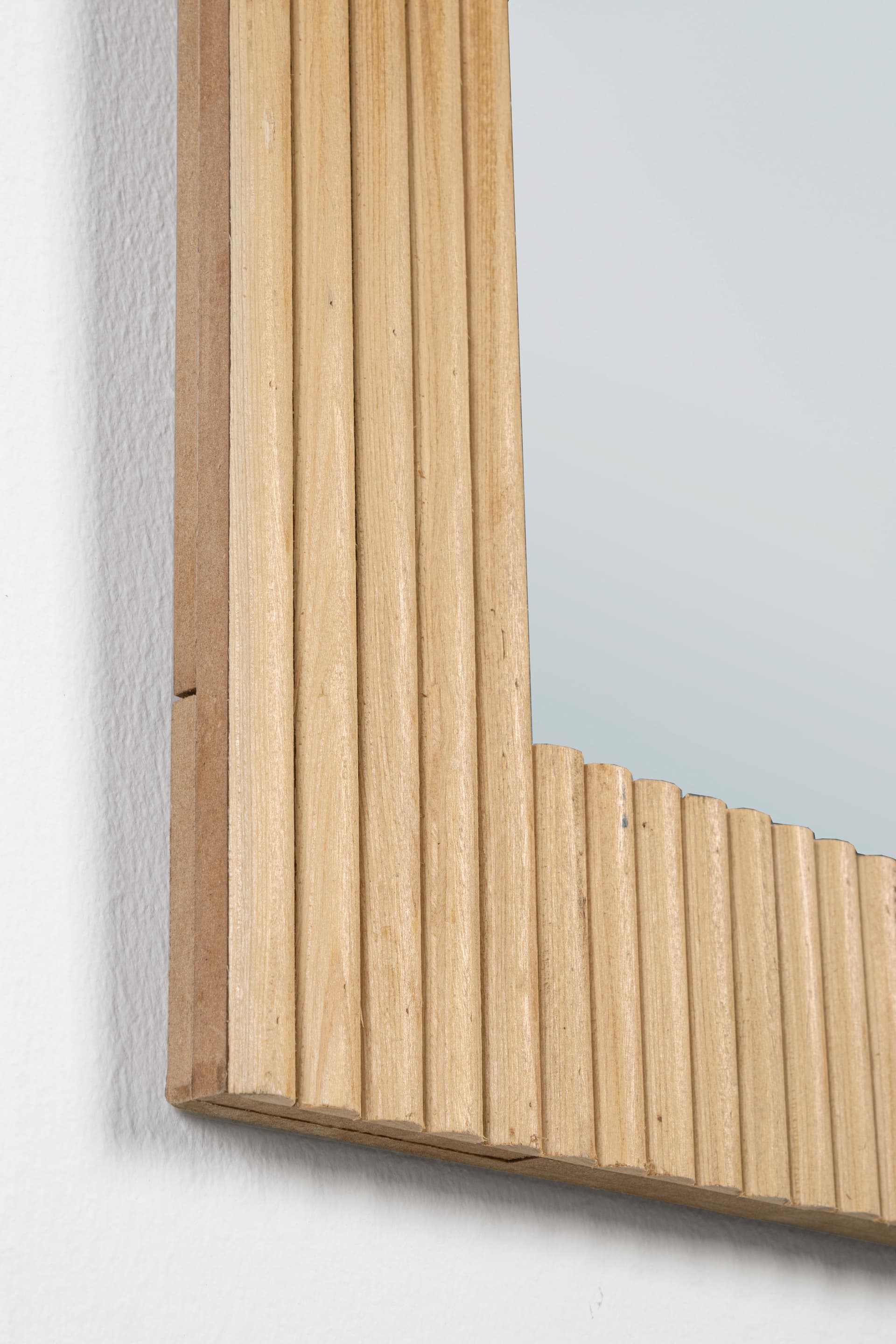 Specchio con cornice "Charley" in paulownia h 60a - 1,8b - 80 cm in Specchi da parete Decor Space - Altamura, commercioVirtuoso.it