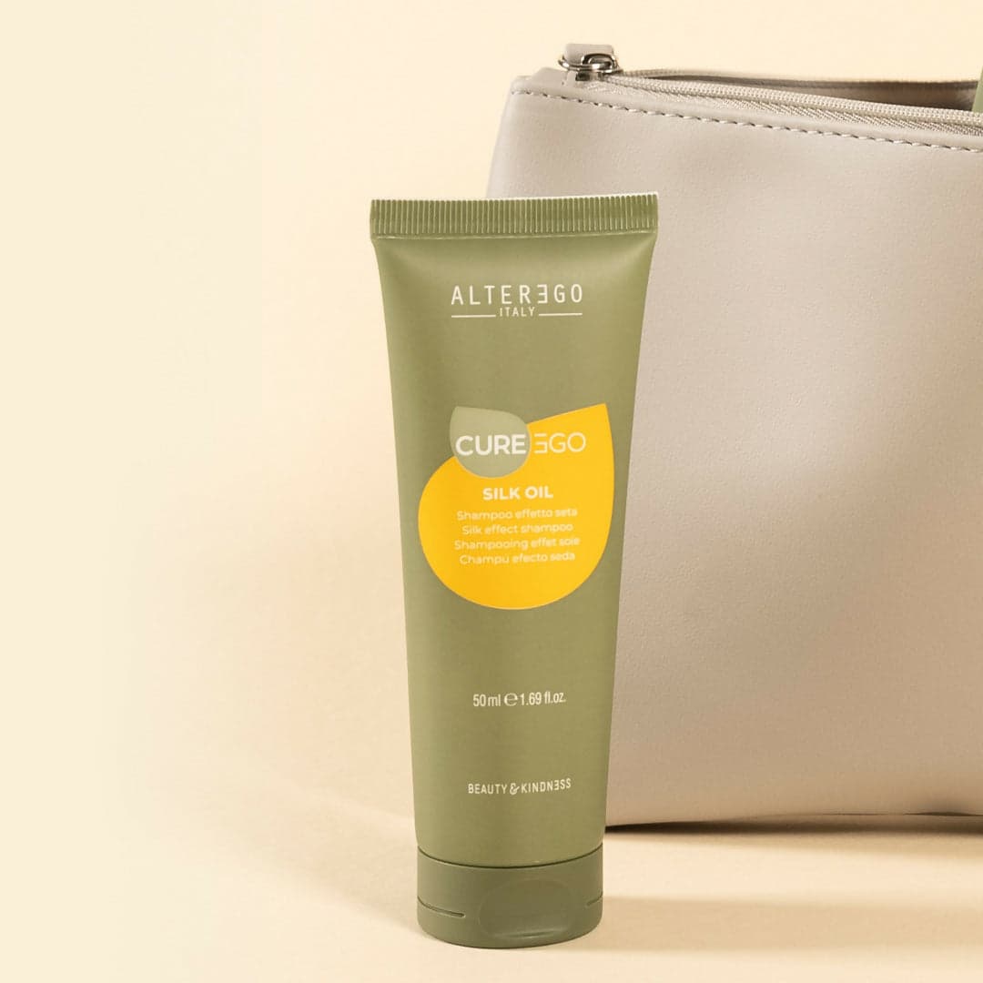 Alter Ego Silk Oil Shampoo Nutriente Illuminante Capelli Secchi e Crespi Anti Crespo Lucentezza Professionale 300/950 ml in Shampoo Ricci Perfetti - Partinico, commercioVirtuoso.it