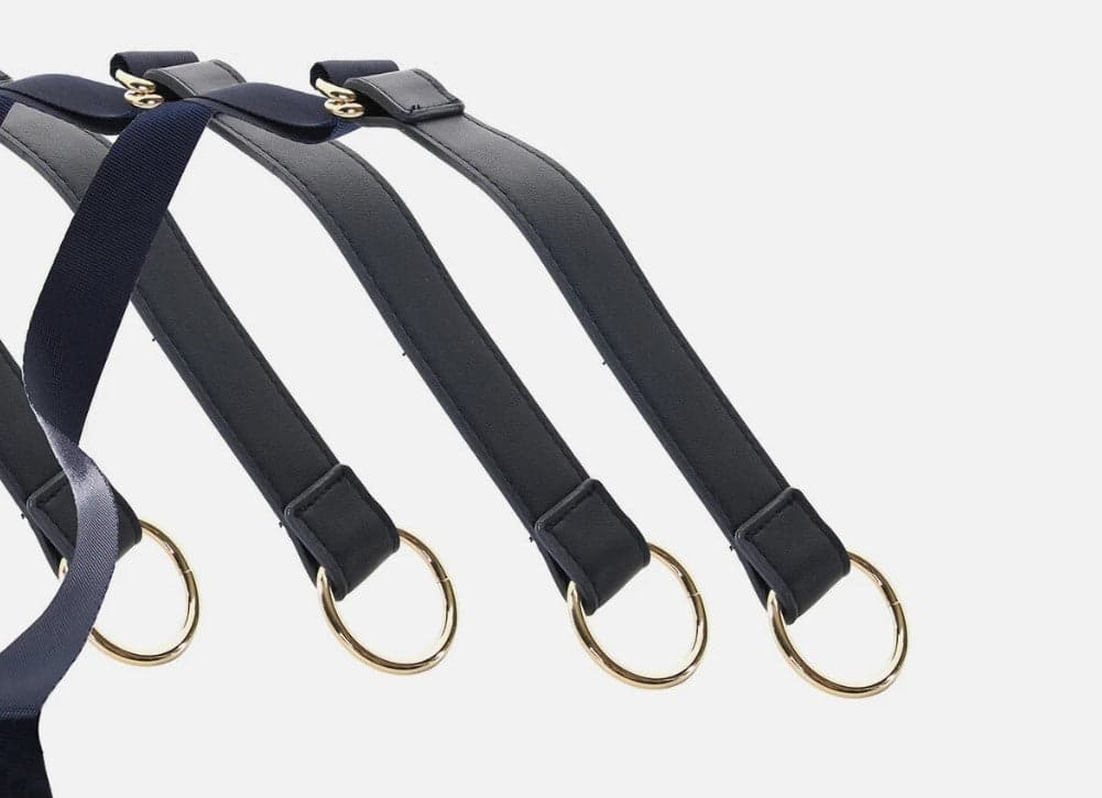 Bondage Couture The Down Straps set cinghie bondage letto regolabili blu oro in prodotto Erosdom - Palmi, commercioVirtuoso.it
