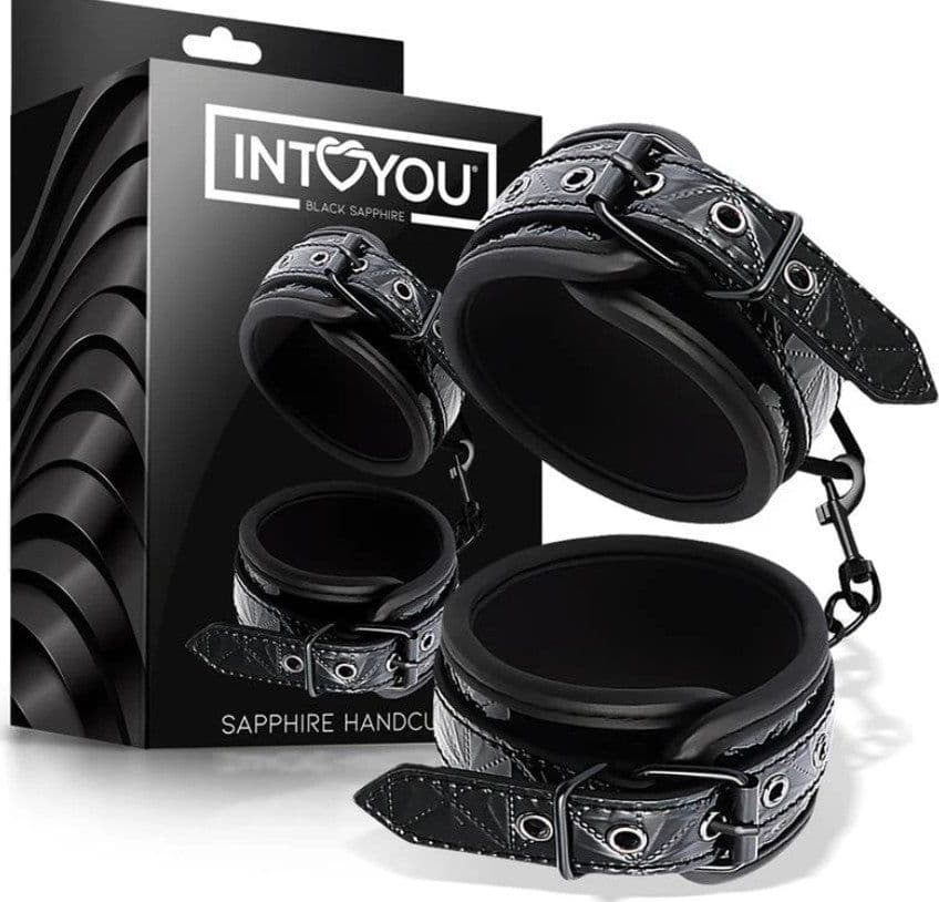 Sapphire cavigliere bondage vegano nere imbottite catena BDSM fetish in prodotto Erosdom - Palmi, commercioVirtuoso.it