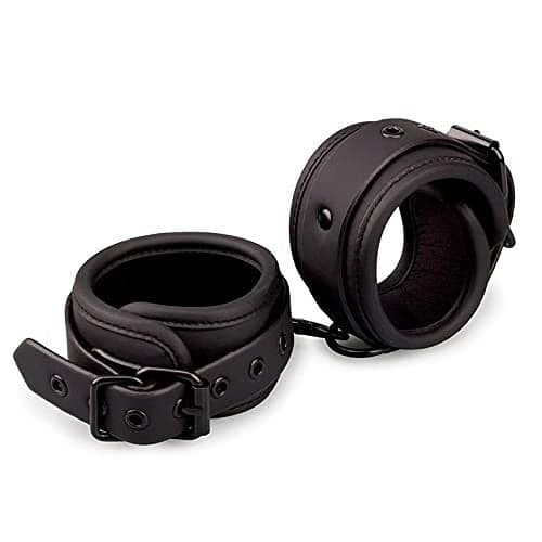 Black Shadow cavigliere bondage vegano nere imbottite catena BDSM fetish in prodotto Erosdom - Palmi, commercioVirtuoso.it