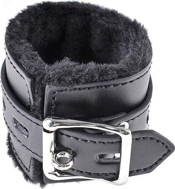 Fetish fantsies series cumfy cuffs manette con peluche nere bondage classiche in prodotto Erosdom - Palmi, commercioVirtuoso.it