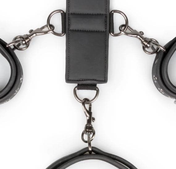 EasyToys Fetish Collection bondage collare blocco polsi e collo cinghia D-rings in prodotto Erosdom - Palmi, commercioVirtuoso.it