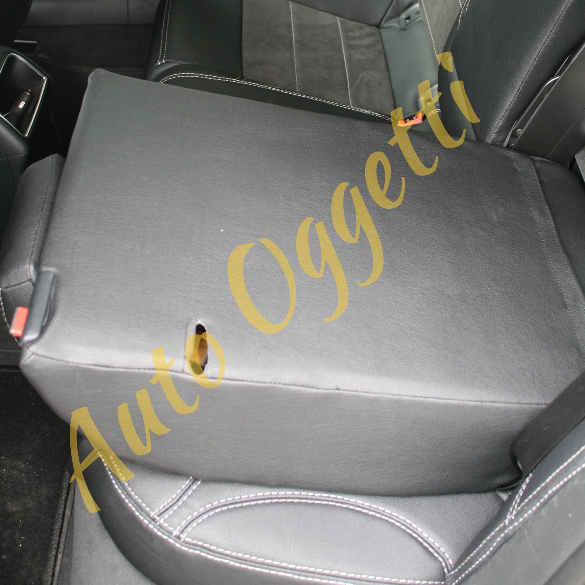 Coprisedili di classe Premium per Audi A5 Sportback (2007-2016) in Set per interni Autooggetti.it - Roma, commercioVirtuoso.it