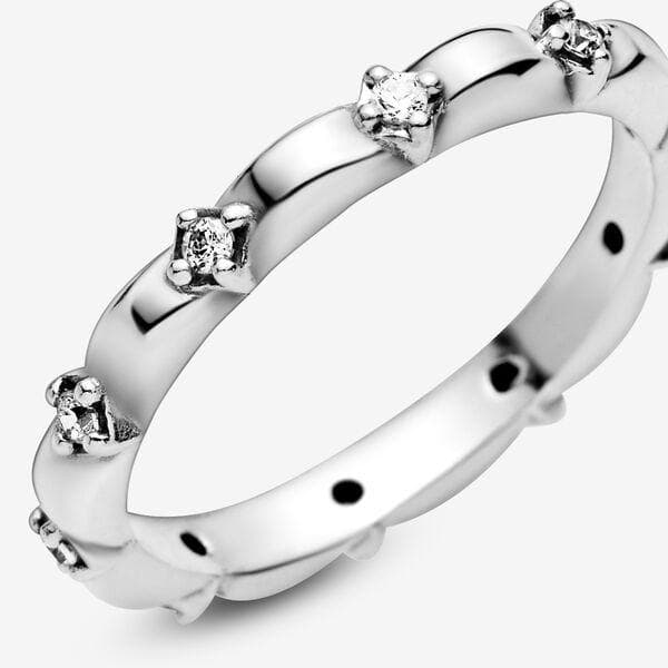 Pandora Anello a fascia Petali di fiore in Anelli Alba Gioielli - Casoria, commercioVirtuoso.it