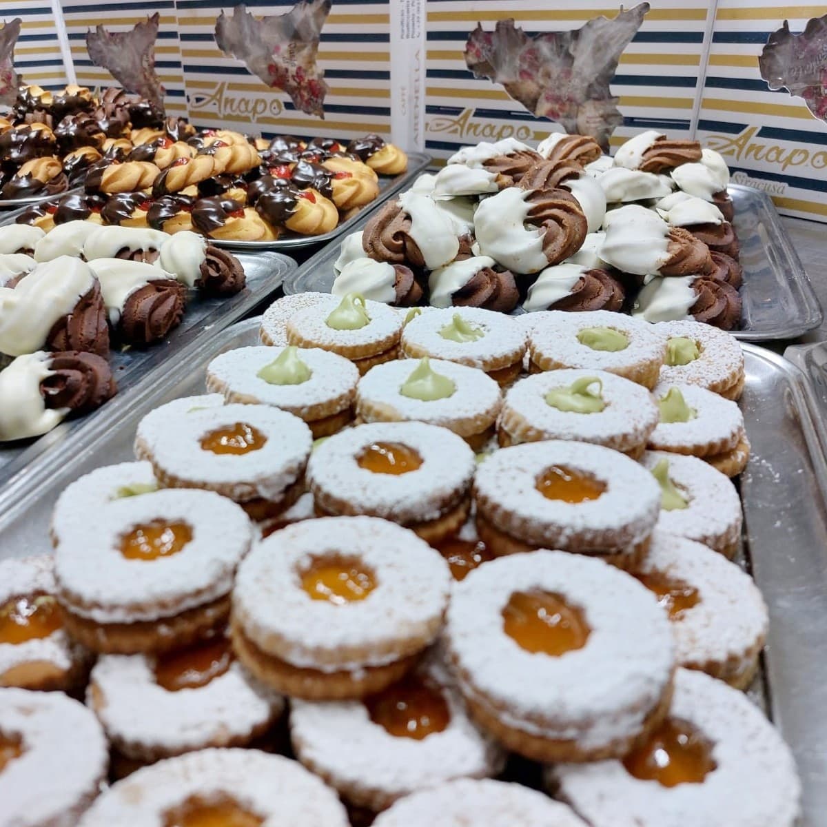 Box biscotti Occhio di Bue misti dolci siciliani in Assortiti Trinakia - Siracusa, commercioVirtuoso.it