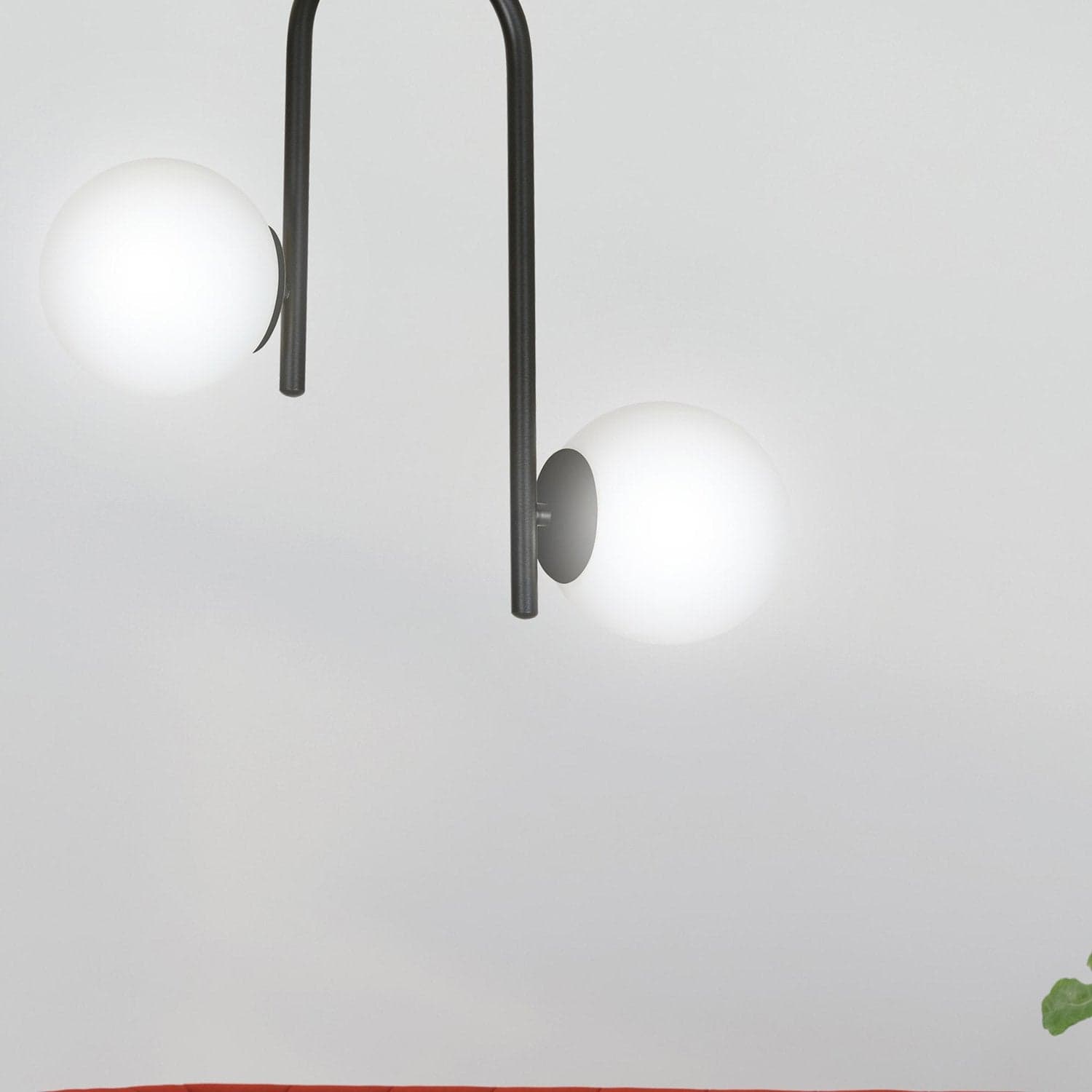 Lampadario 2 Luci Kalf In Acciaio Nero A Bracci E Sfere In Vetro Opalino in Lampade a sospensione LuceArt - Montecorvino Pugliano, commercioVirtuoso.it