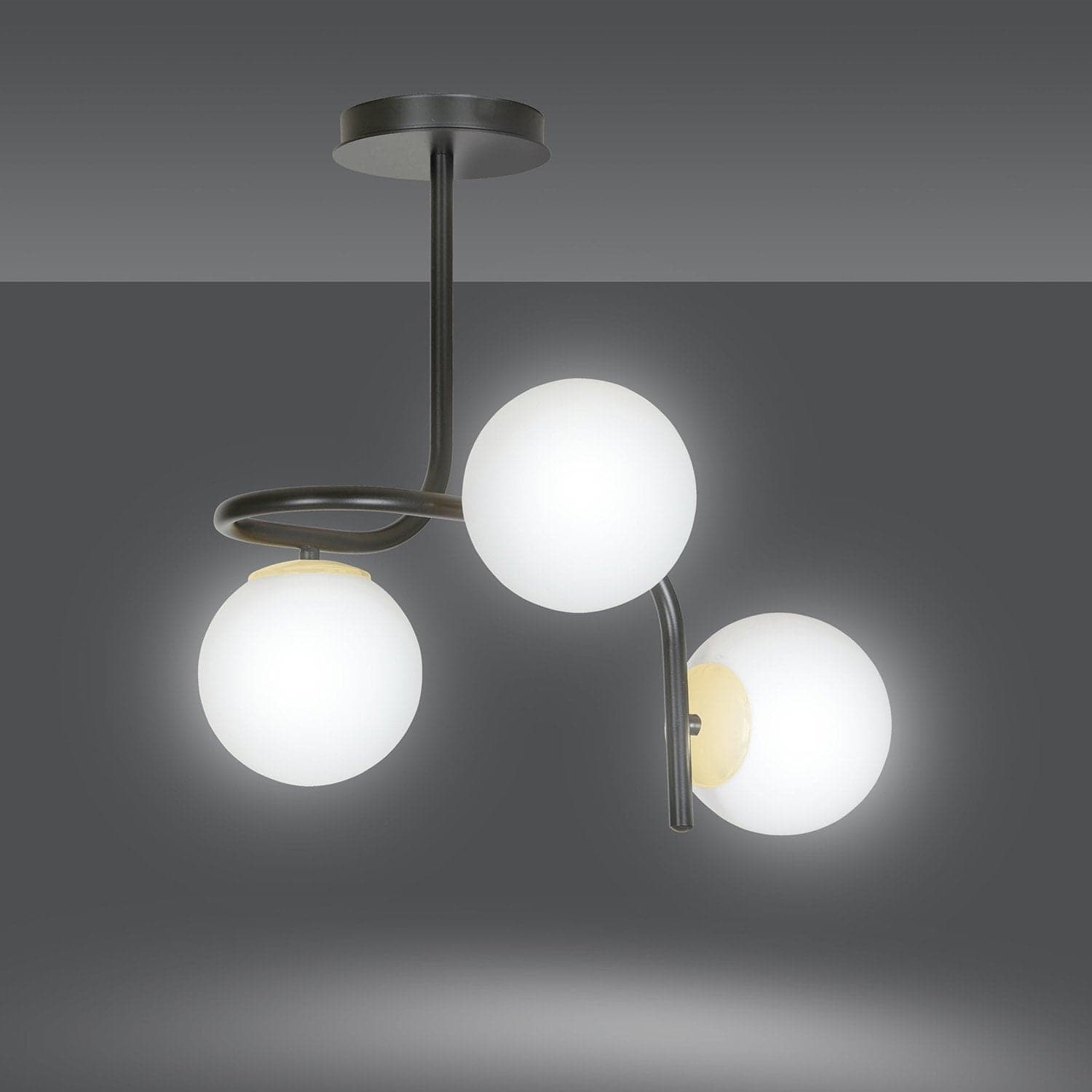 Lampadario 3 Luci Kalf In Acciaio Nero A Bracci E Sfere In Vetro Opalino E Oro in Lampade a sospensione LuceArt - Montecorvino Pugliano, commercioVirtuoso.it