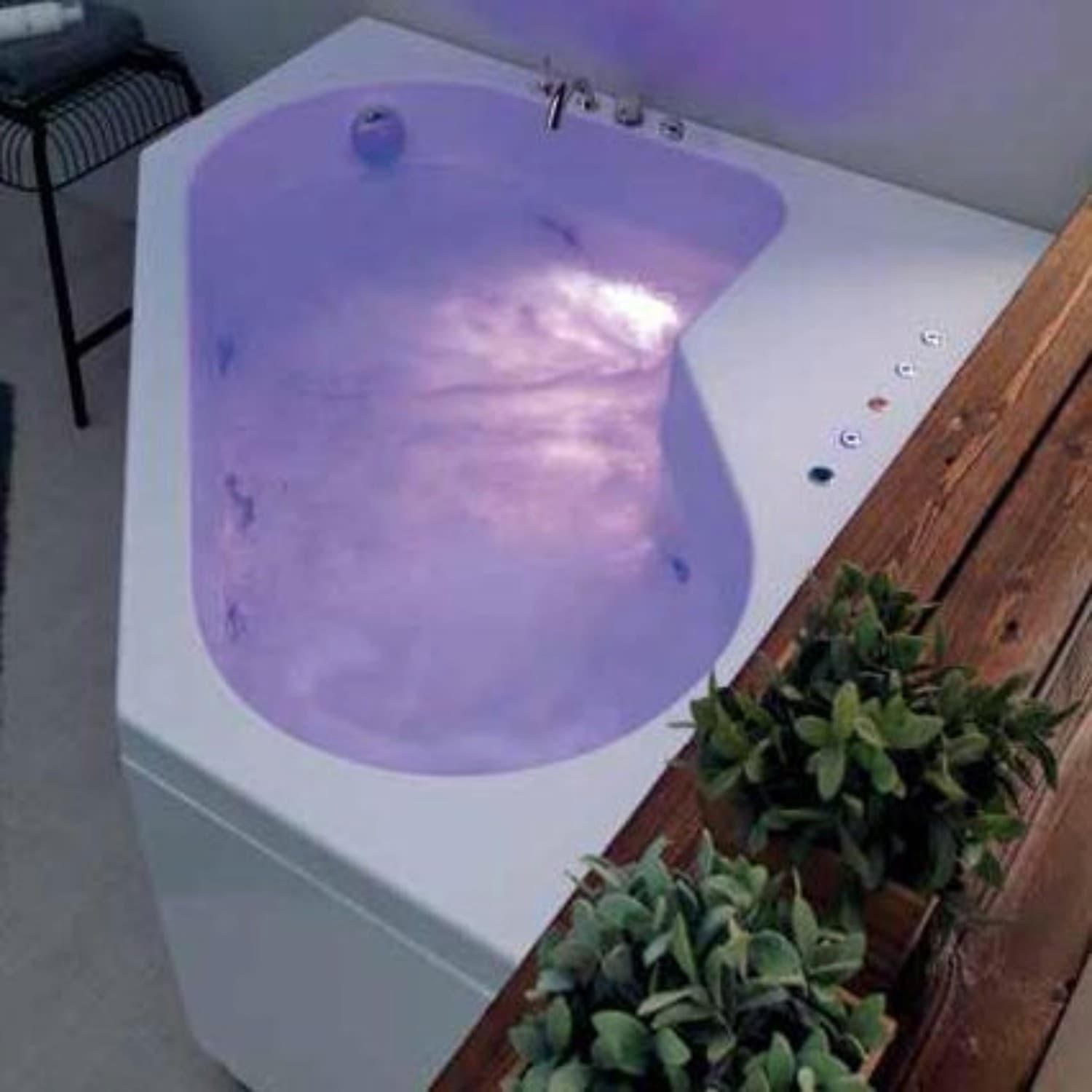 Vasca da Bagno ad angolo DIAMANTE dimensioni 120x120 h55 in Vasca da bagno giapponese StileBagno - Roma, commercioVirtuoso.it