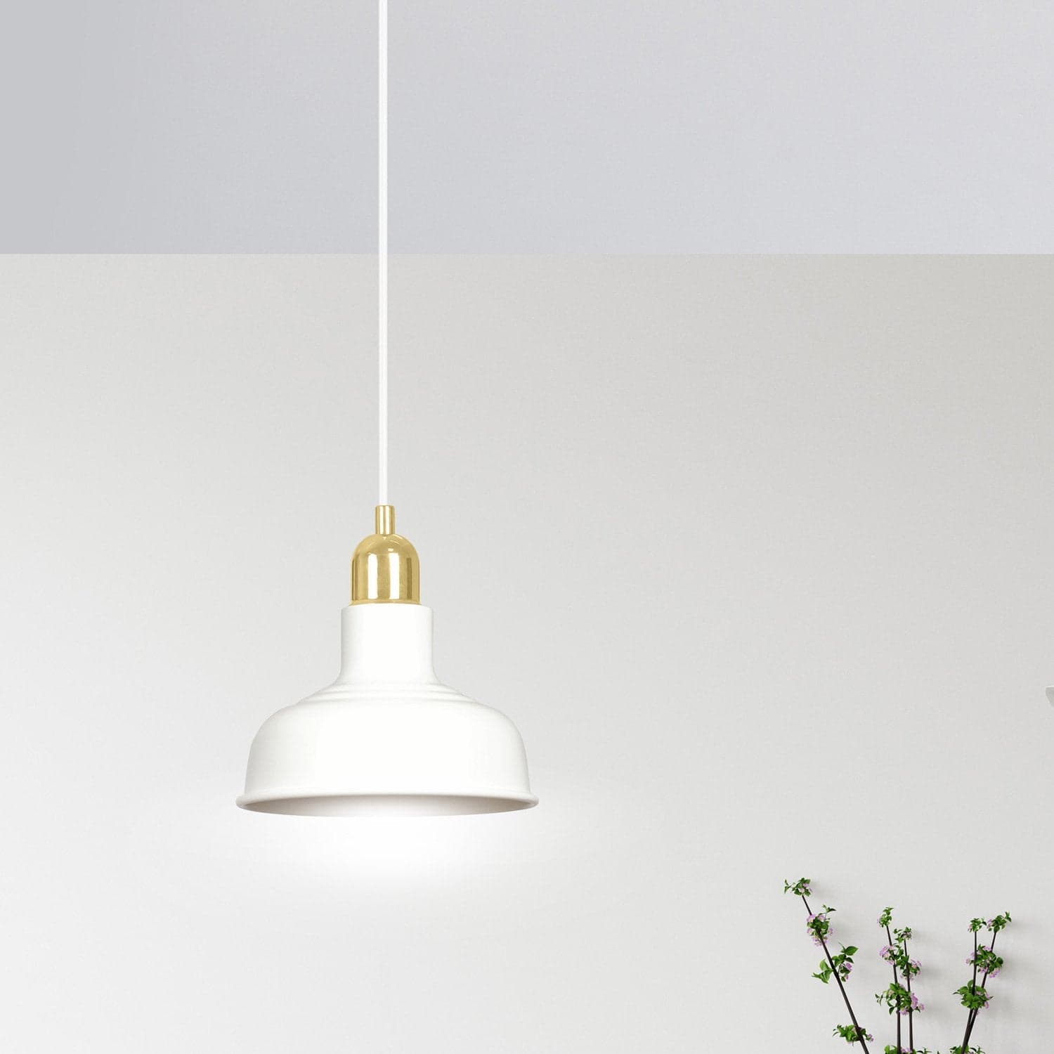 Sospensione Industrial 1 Luce Ibor In Acciaio Bianco Con Elementi In Oro in Lampade a sospensione LuceArt - Montecorvino Pugliano, commercioVirtuoso.it