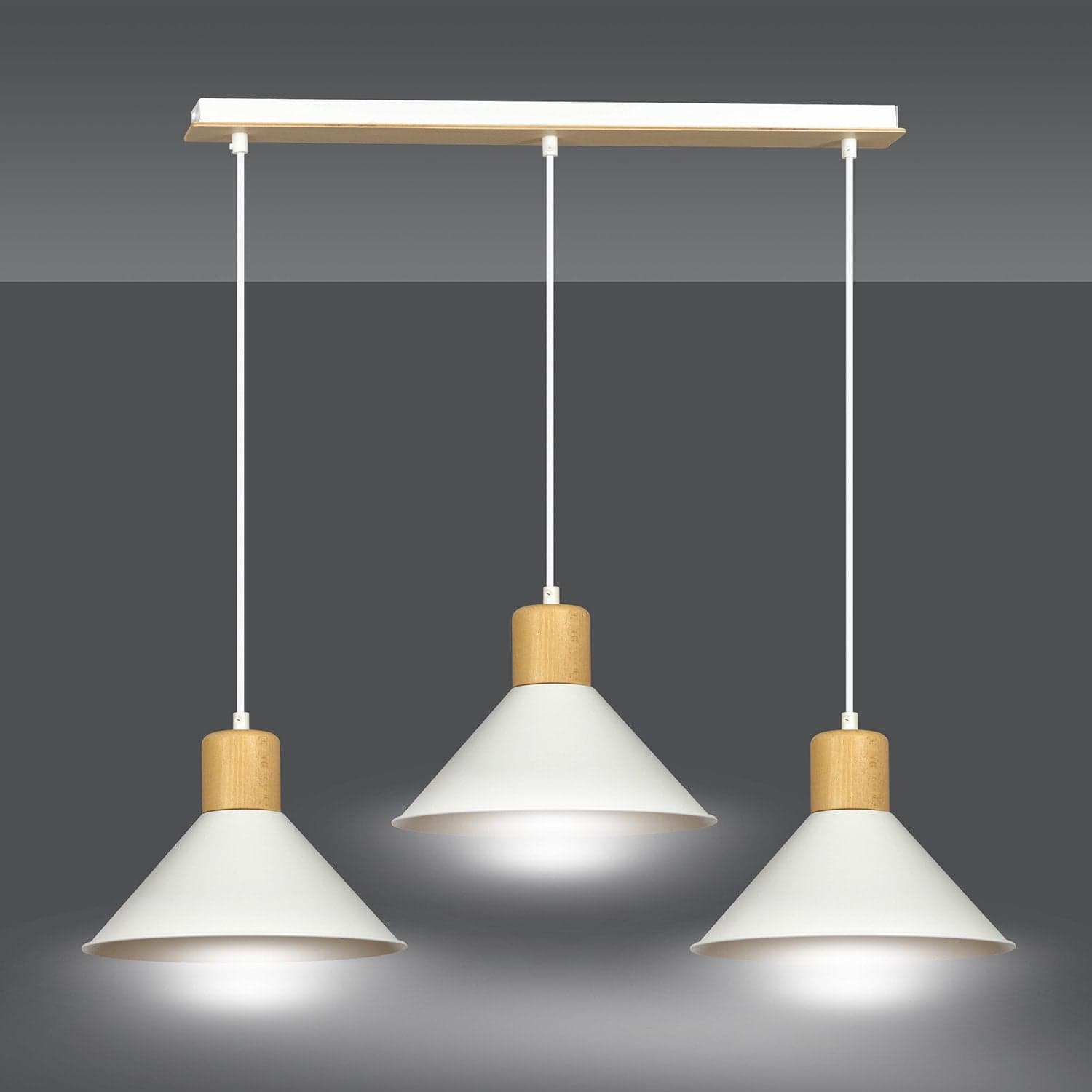 Sospensione Nordica 3 Luci Rowen In Acciaio Bianco E Legno in Lampade a sospensione LuceArt - Montecorvino Pugliano, commercioVirtuoso.it