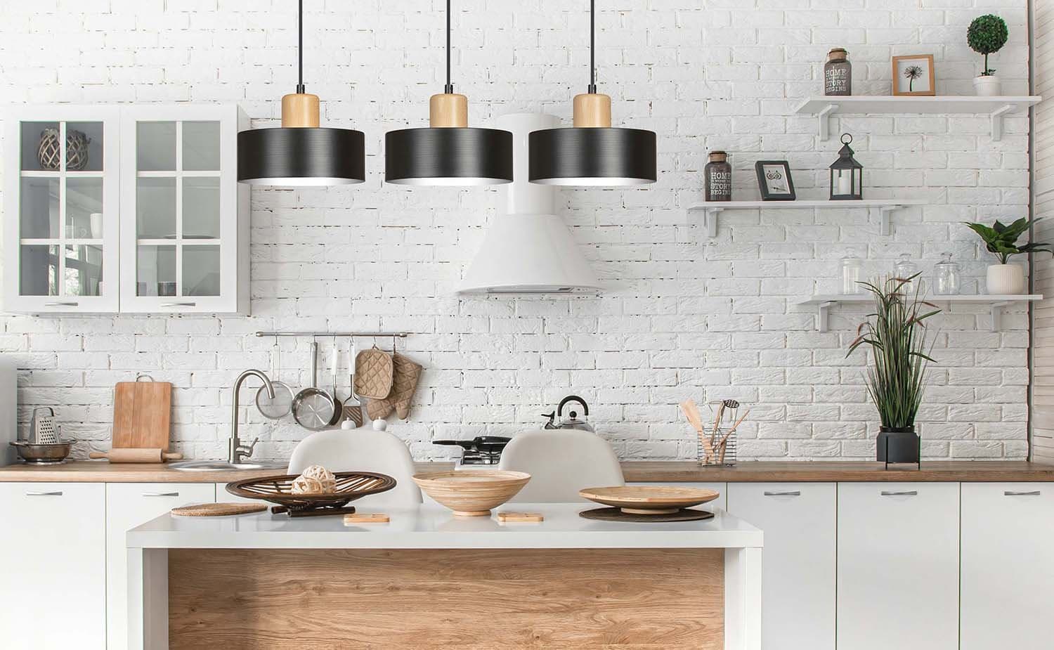 Sospensione Nordica 3 Luci Torin In Acciaio Nero E Legno in Lampade a sospensione LuceArt - Montecorvino Pugliano, commercioVirtuoso.it