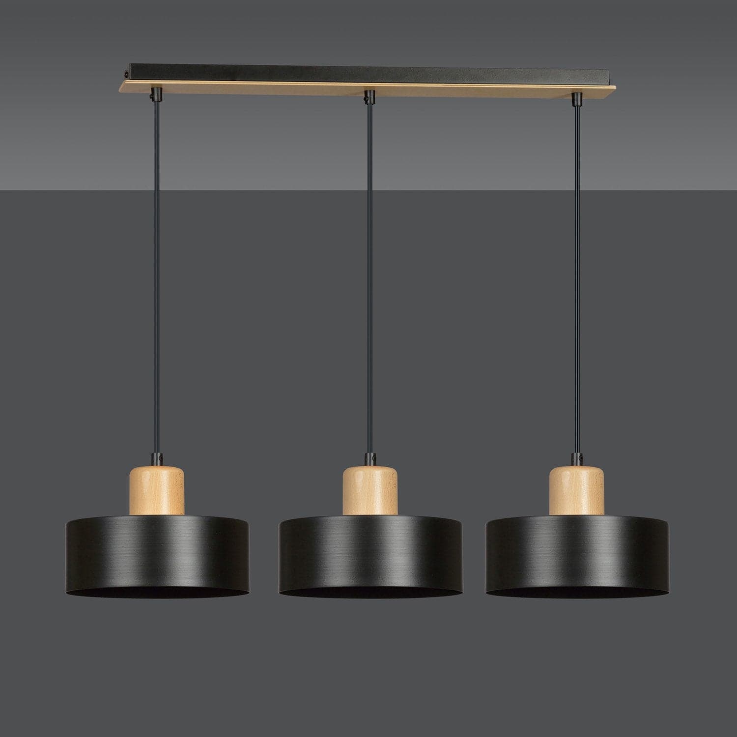 Sospensione Nordica 3 Luci Torin In Acciaio Nero E Legno in Lampade a sospensione LuceArt - Montecorvino Pugliano, commercioVirtuoso.it