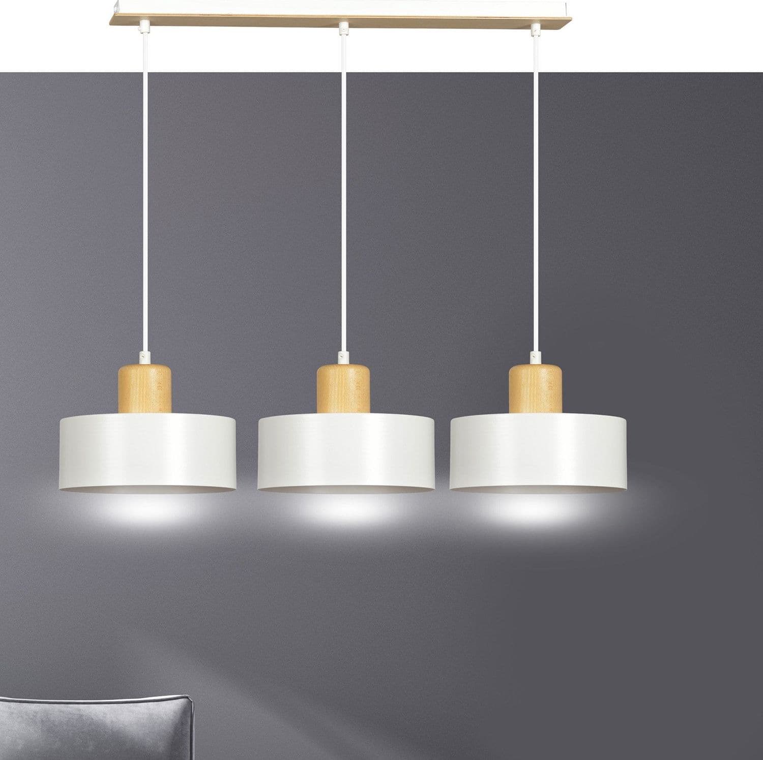 Sospensione Nordica 3 Luci Torin In Acciaio Bianco E Legno in Lampade a sospensione LuceArt - Montecorvino Pugliano, commercioVirtuoso.it