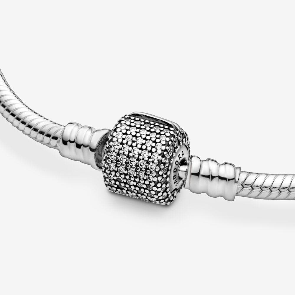 Pandora Bracciale Moments con maglia snake e chiusura con pavé scintillante in Bracciali Alba Gioielli - Casoria, commercioVirtuoso.it
