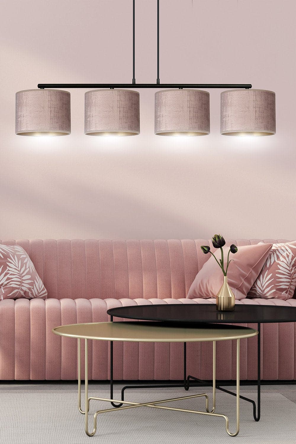 Lampadario 4 Luci Hilde In Acciaio Nero E Paralumi In Tessuto Rosa in Lampade a sospensione LuceArt - Montecorvino Pugliano, commercioVirtuoso.it