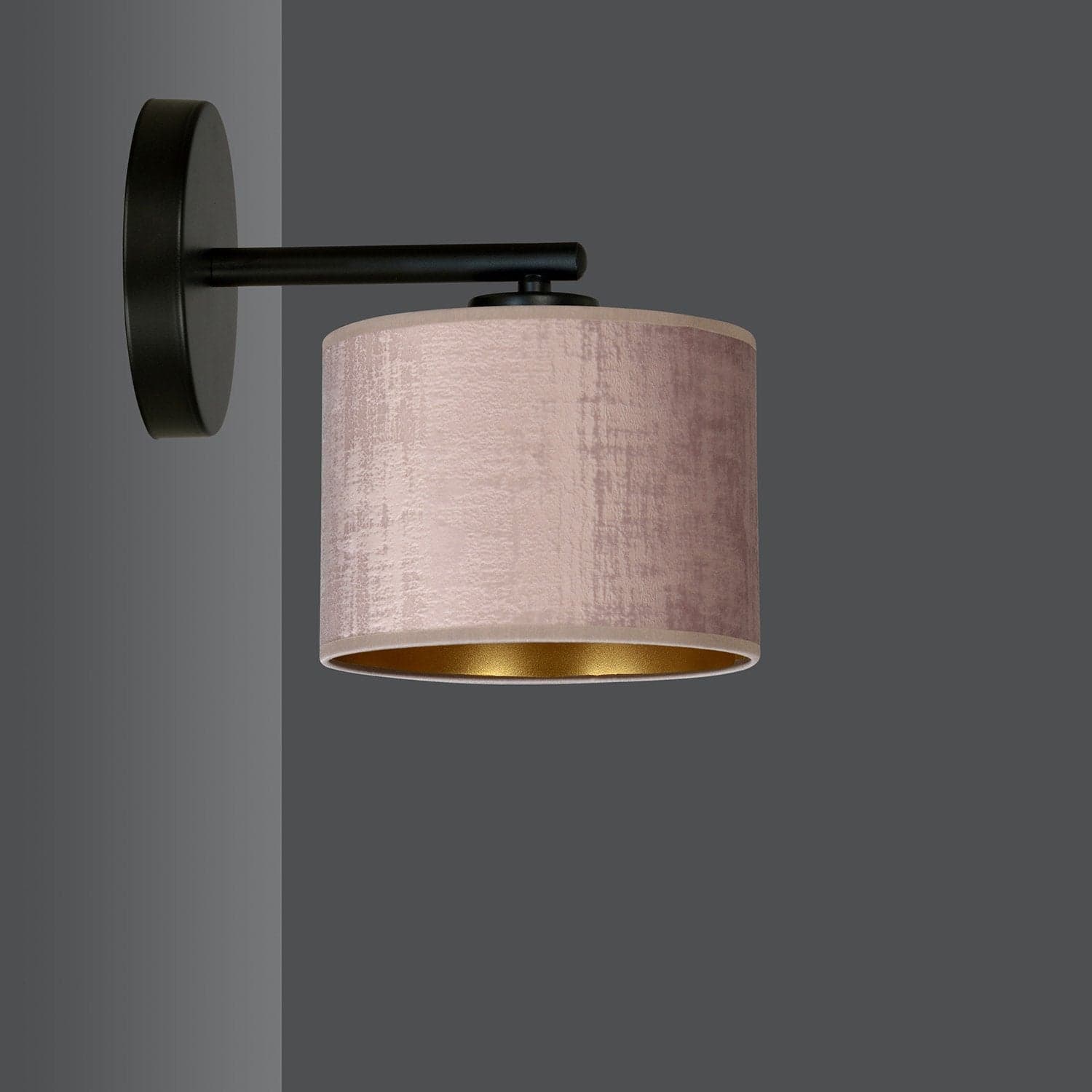 Applique 1 Luce Hilde In Acciaio Nero E Paralume In Tessuto Rosa in Lampade a sospensione LuceArt - Montecorvino Pugliano, commercioVirtuoso.it