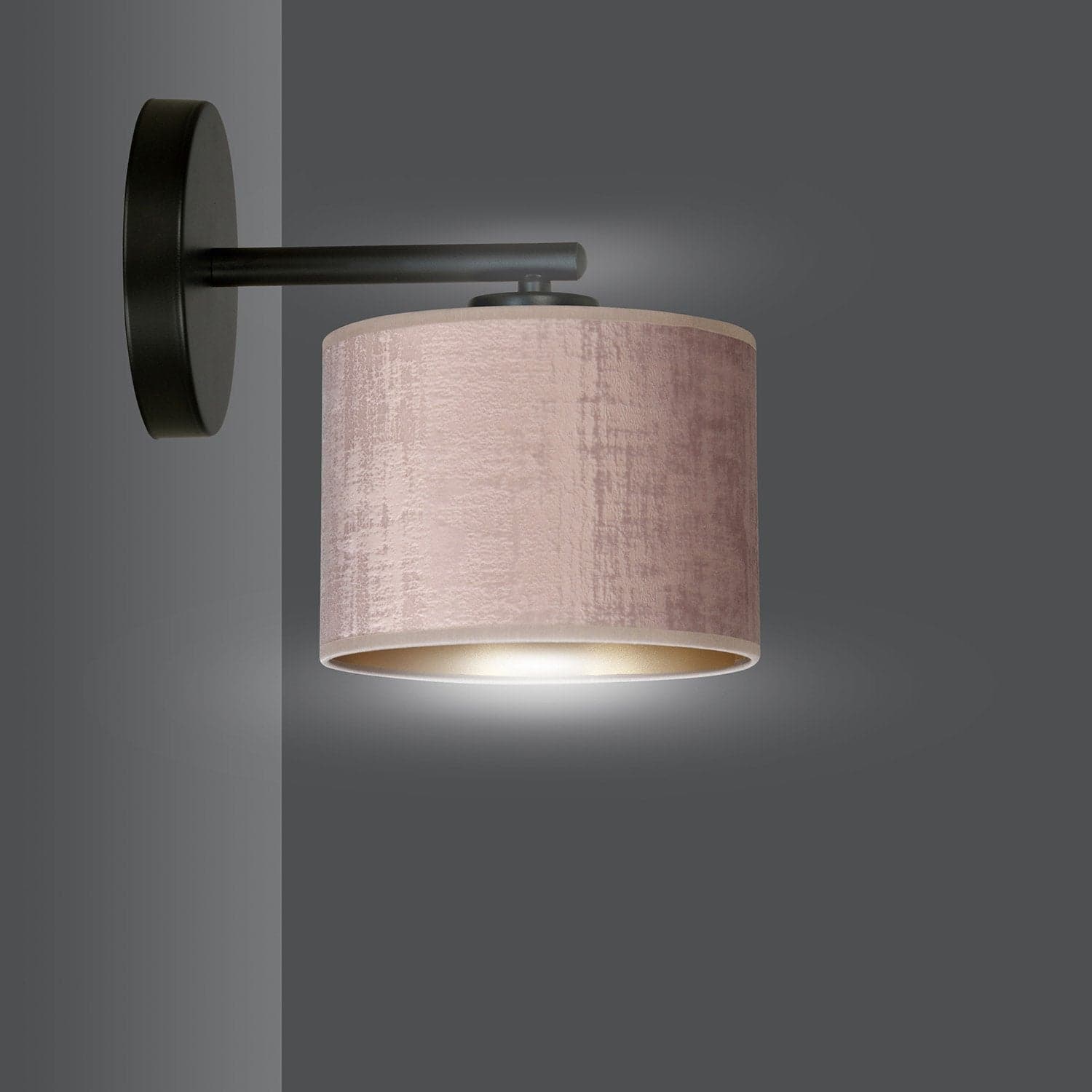 Applique 1 Luce Hilde In Acciaio Nero E Paralume In Tessuto Rosa in Lampade a sospensione LuceArt - Montecorvino Pugliano, commercioVirtuoso.it