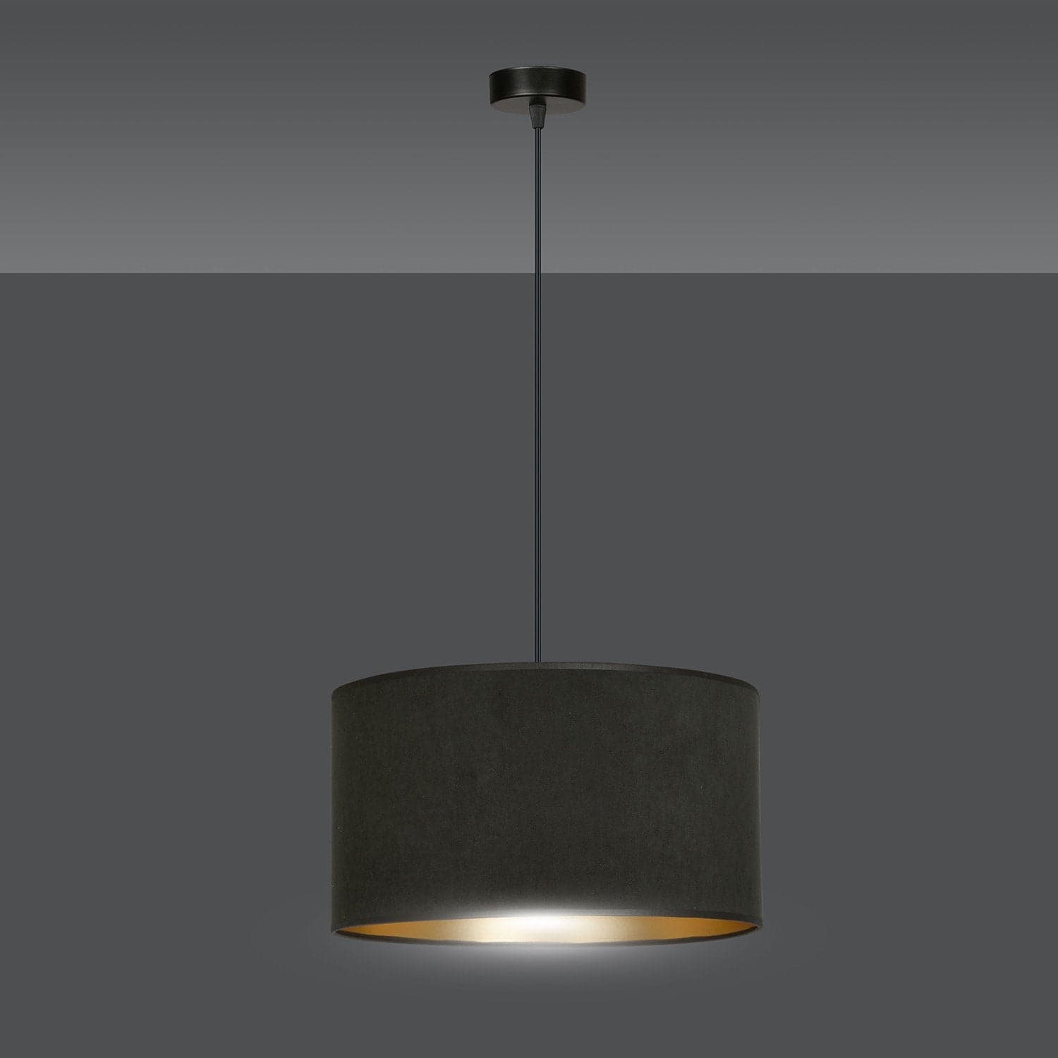 Sospensione 1 Luce Hilde In Acciaio Nero E Paralume In Tessuto Nero in Lampade a sospensione LuceArt - Montecorvino Pugliano, commercioVirtuoso.it