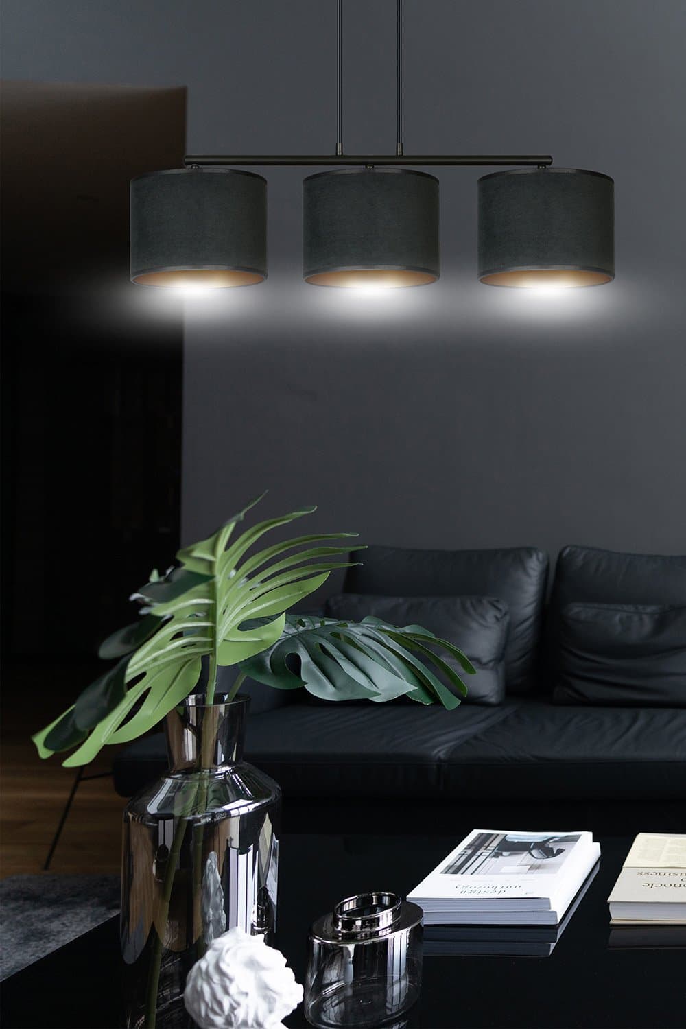 Lampadario 3 Luci Hilde In Acciaio Nero E Paralumi In Tessuto Nero in Lampade a sospensione LuceArt - Montecorvino Pugliano, commercioVirtuoso.it