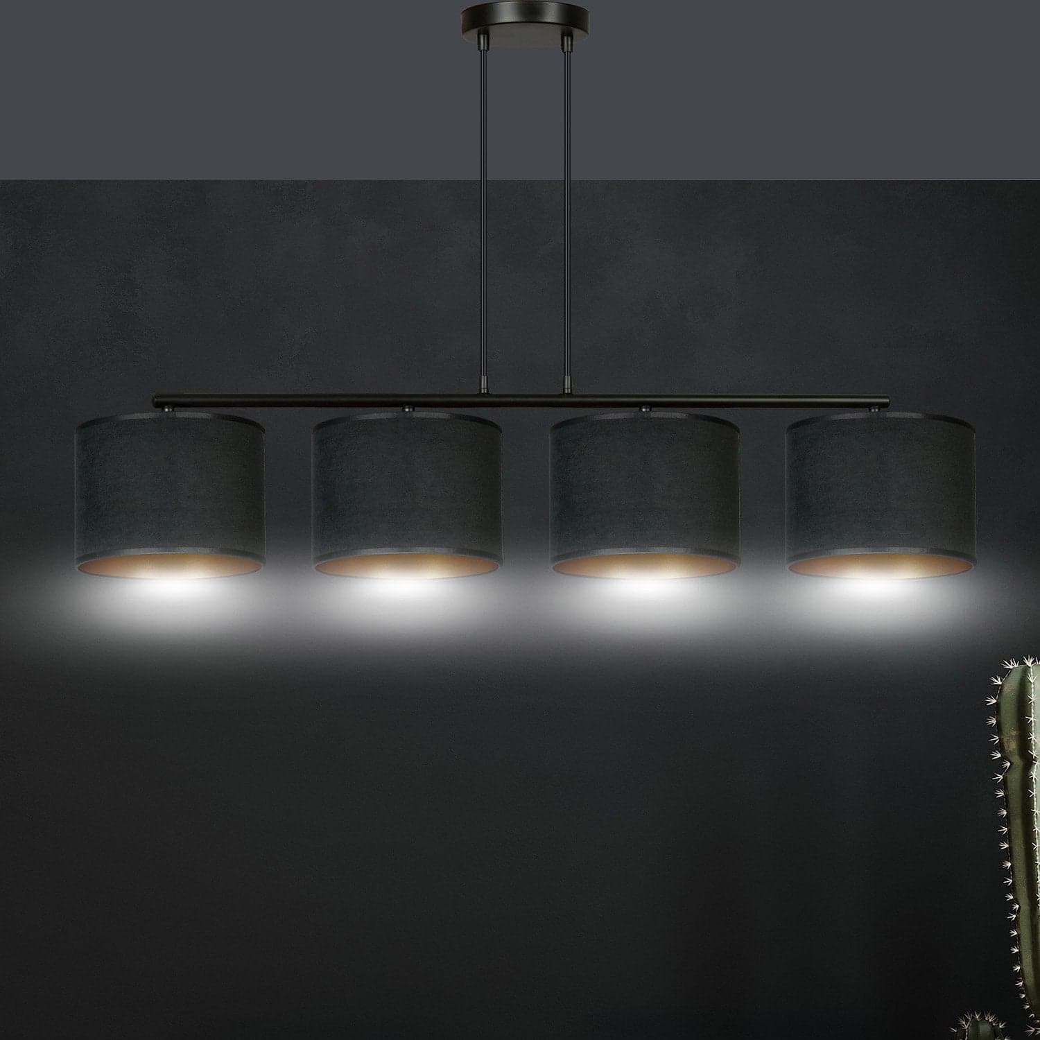 Lampadario 4 Luci Hilde In Acciaio Nero E Paralumi In Tessuto Nero in Lampade a sospensione LuceArt - Montecorvino Pugliano, commercioVirtuoso.it