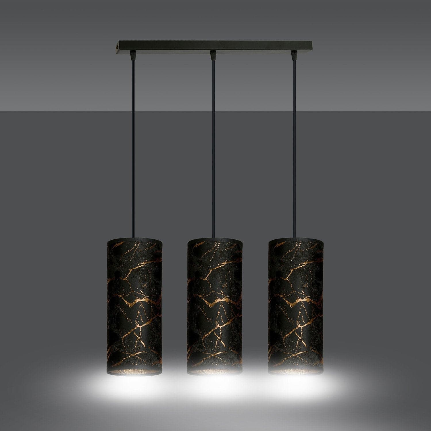 Sospensione 3 Luci Karli In Acciaio Nero E Paralumi Effetto Marmo Dorato in Lampade a sospensione LuceArt - Montecorvino Pugliano, commercioVirtuoso.it