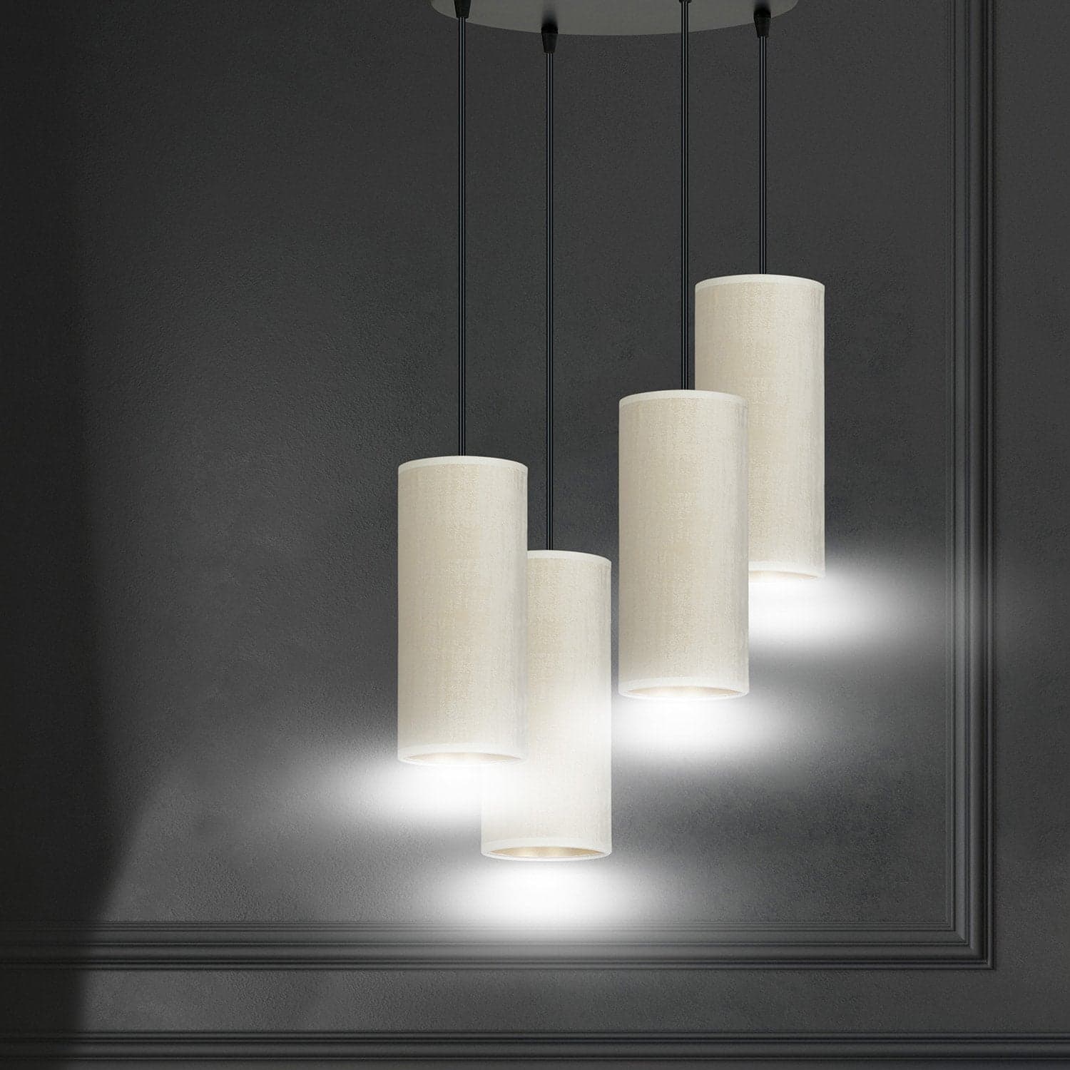 Sospensione Tonda 4 Luci Bente In Acciaio Nero E Paralumi Bianco E Oro in Lampade a sospensione LuceArt - Montecorvino Pugliano, commercioVirtuoso.it