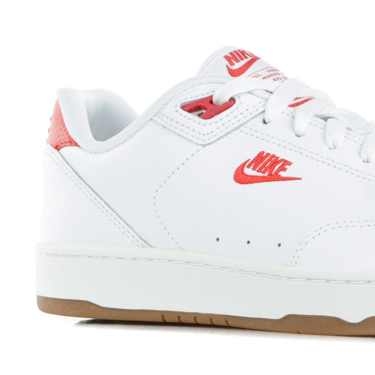 Nike Scarpa Bassa Uomo Grandstand Ii Premium White/university Red/gum Med Brown/black da uomo in Sneaker casual Drestige - Casamassima, commercioVirtuoso.it