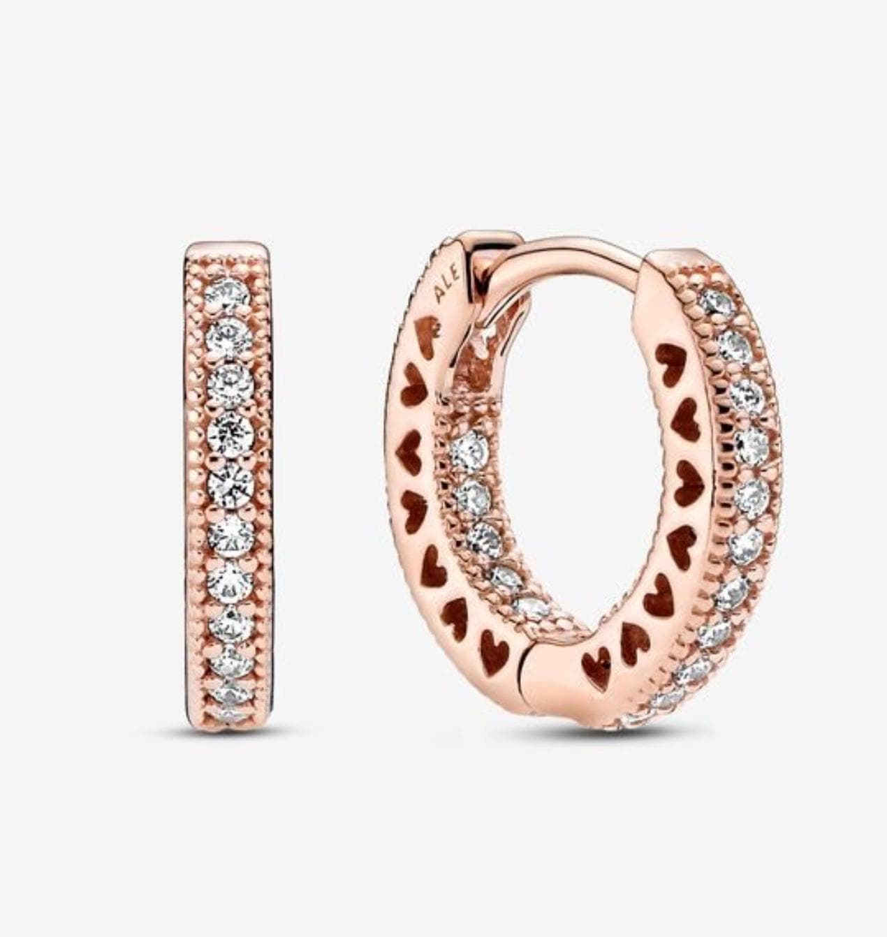Pandora - Orecchini a cerchio con cuori e pavé