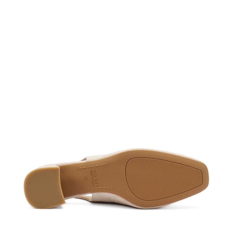 Frau slingback in camoscio ecrù con accessorio oro 92D2 in Scarpe col tacco Teresi Calzature - Marsala, commercioVirtuoso.it