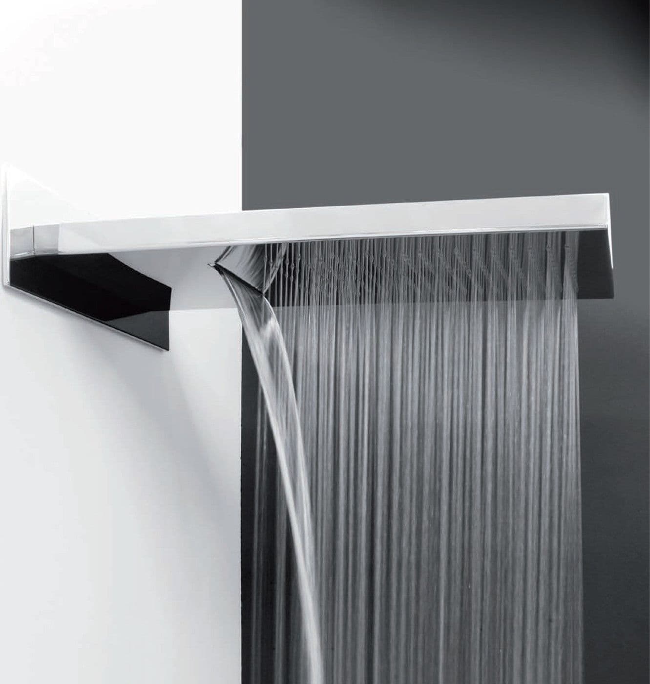Soffione a muro con cascata finitura super mirror in Docce fisse Mondialshop - Parabiago, commercioVirtuoso.it
