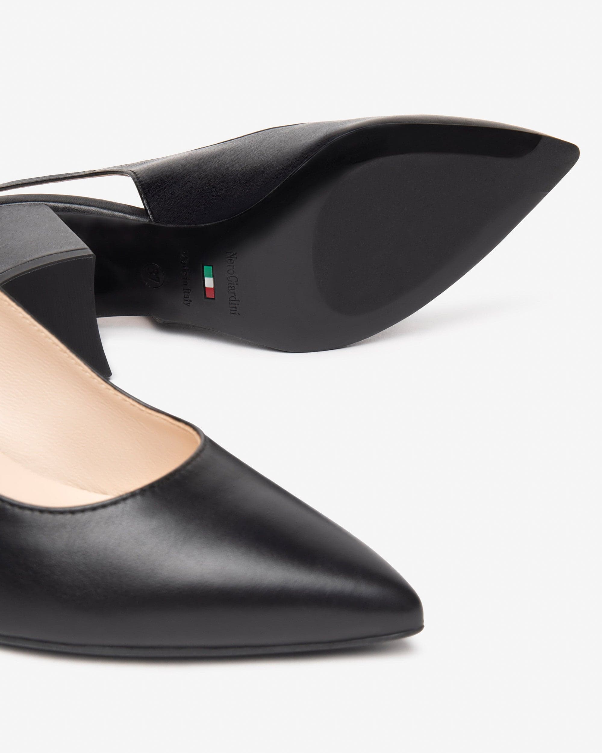 Nero Giardini slingback donna in pelle nero E409431D100 in Scarpe col tacco Teresi Calzature - Marsala, commercioVirtuoso.it
