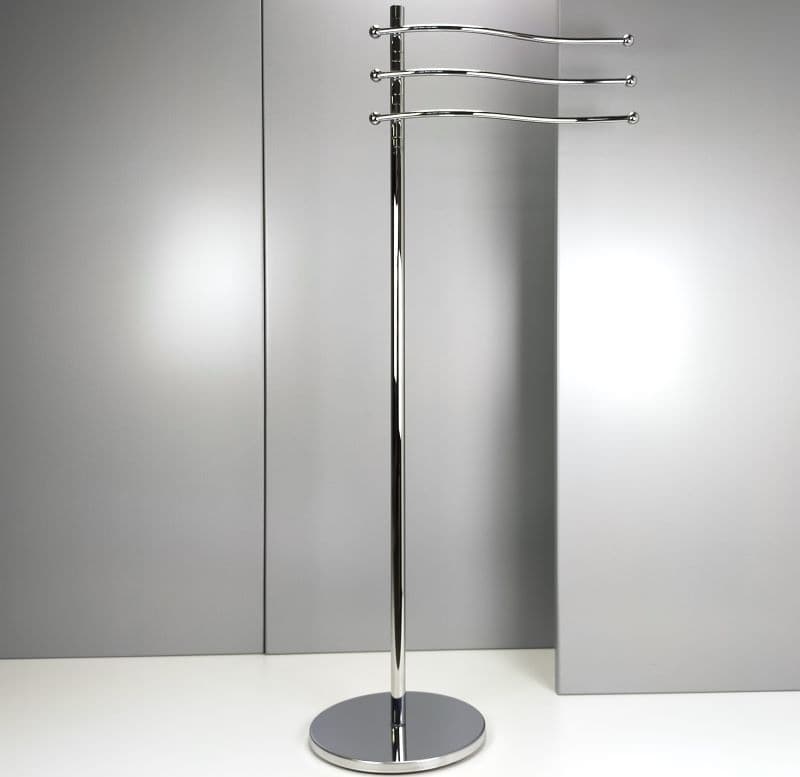 Piantana porta asciugamani in ottone cromato con porta salviette orientabili, base rotonda - piantana da bagno in Portasciugamani da terra Bottiglioni - Colle di Val d’Elsa, commercioVirtuoso.it