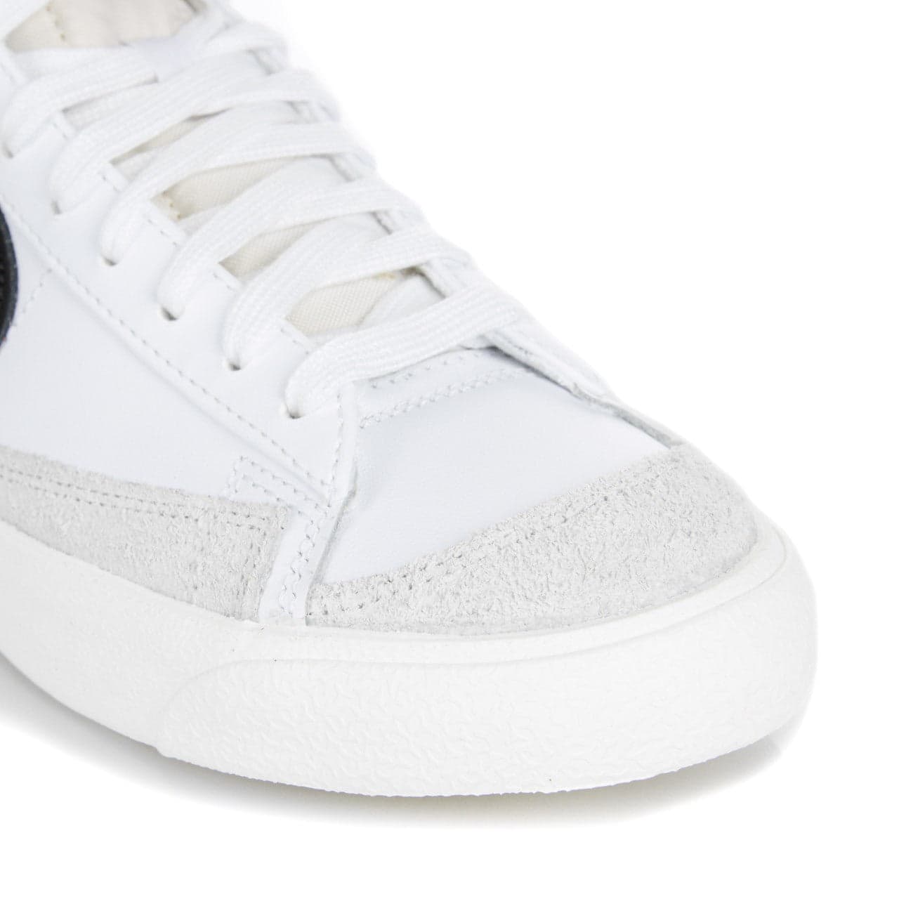 Nike Scarpa Alta Uomo Blazer Mid 77 Vintage White/black da uomo in Sneaker casual Drestige - Casamassima, commercioVirtuoso.it
