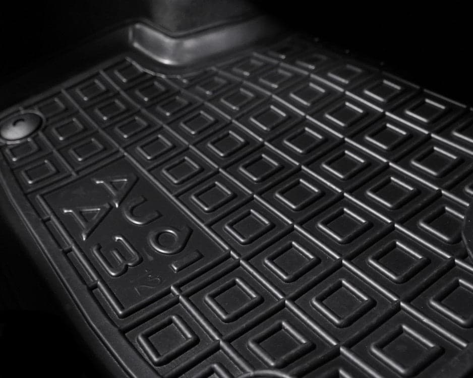 Set tappetini di gomma su misura per Audi A3 (8V) (2012-2020) in Tappetini antiscivolo Autooggetti.it - Roma, commercioVirtuoso.it