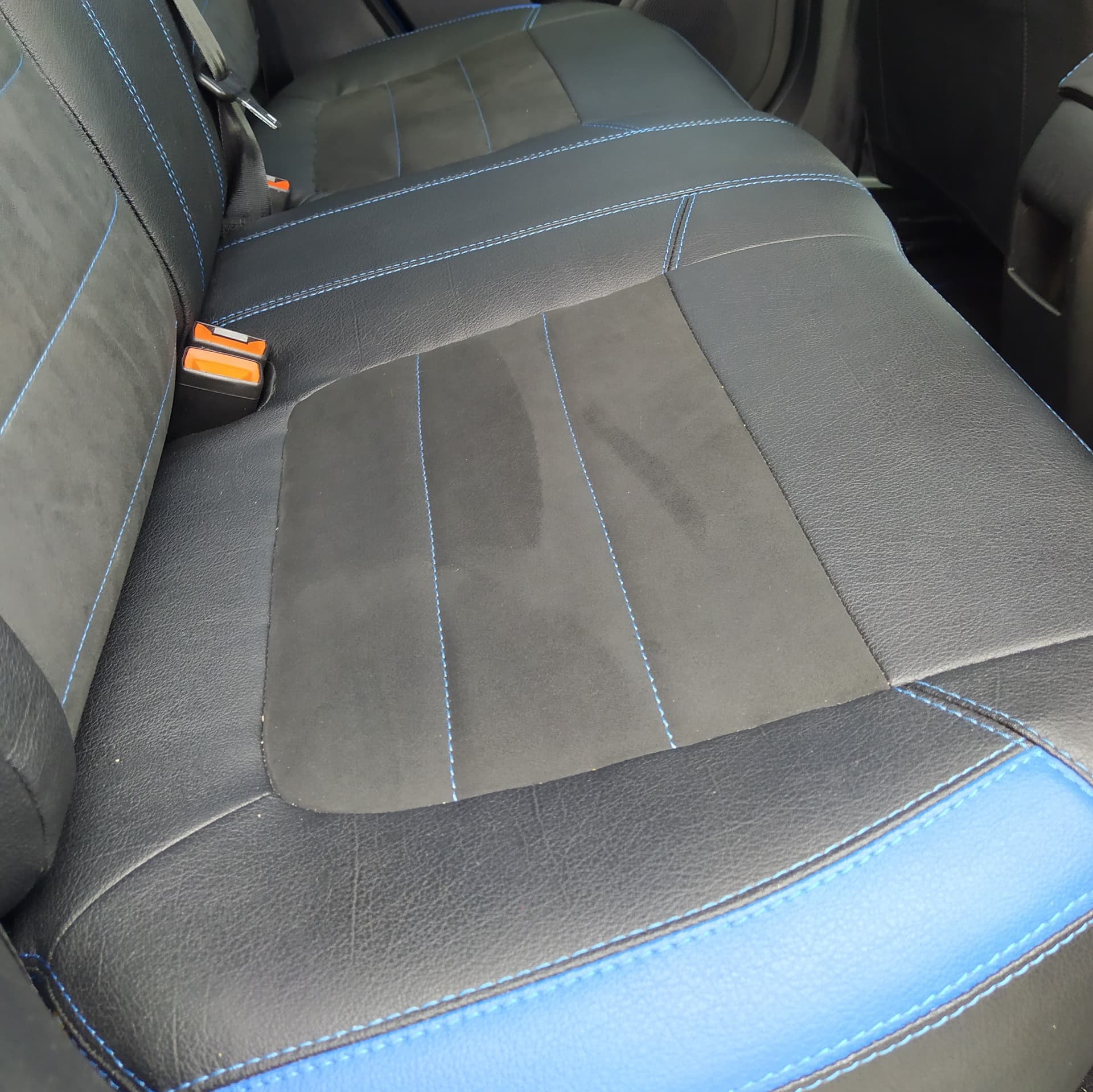 Set Coprisedili su misura di classe premium Ford Fiesta Mk8 (2017 in poi) in Set per interni Autooggetti.it - Roma, commercioVirtuoso.it