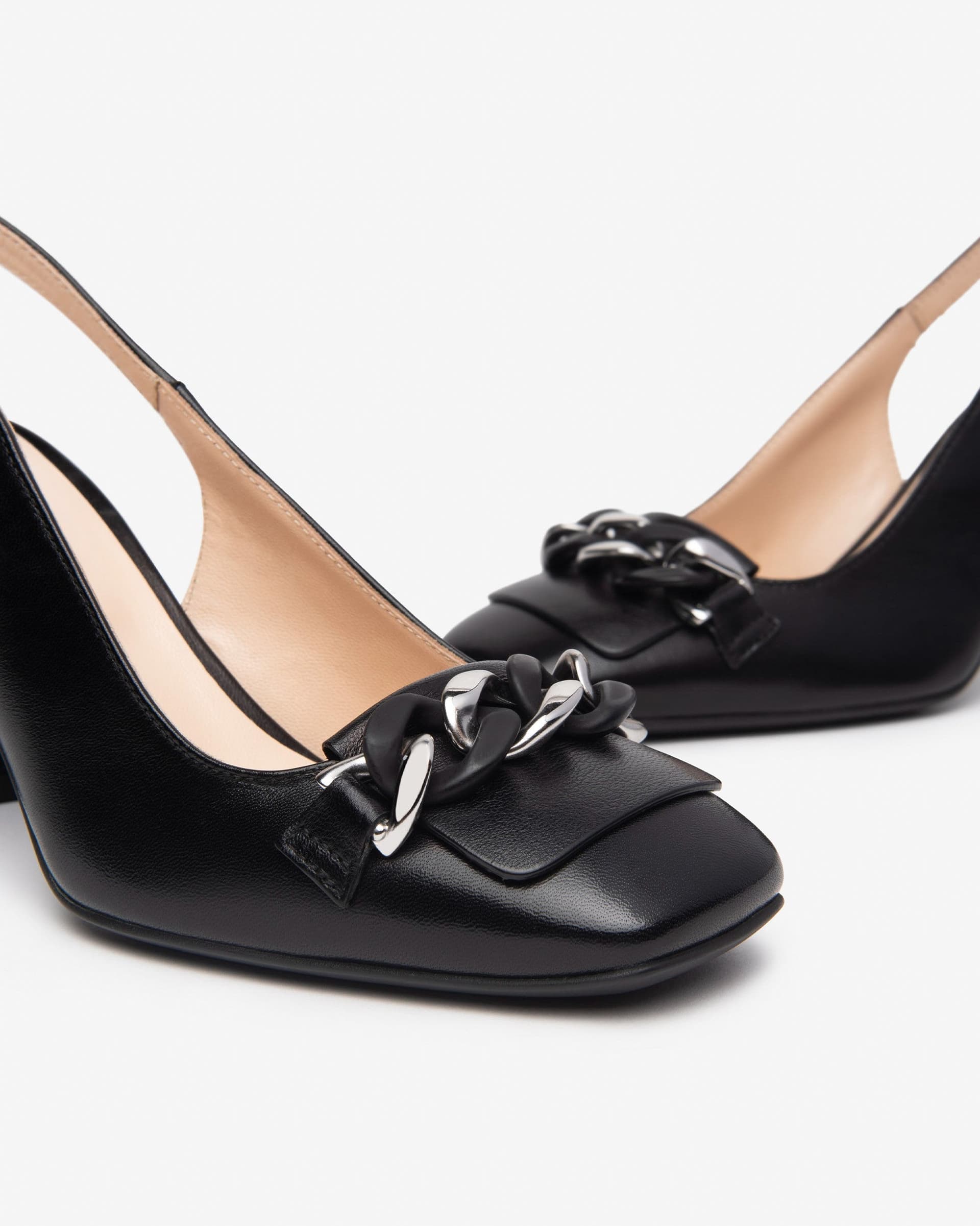 Nero Giardini slingback in pelle nero con accessorio E512310D100 in Scarpe col tacco Teresi Calzature - Marsala, commercioVirtuoso.it