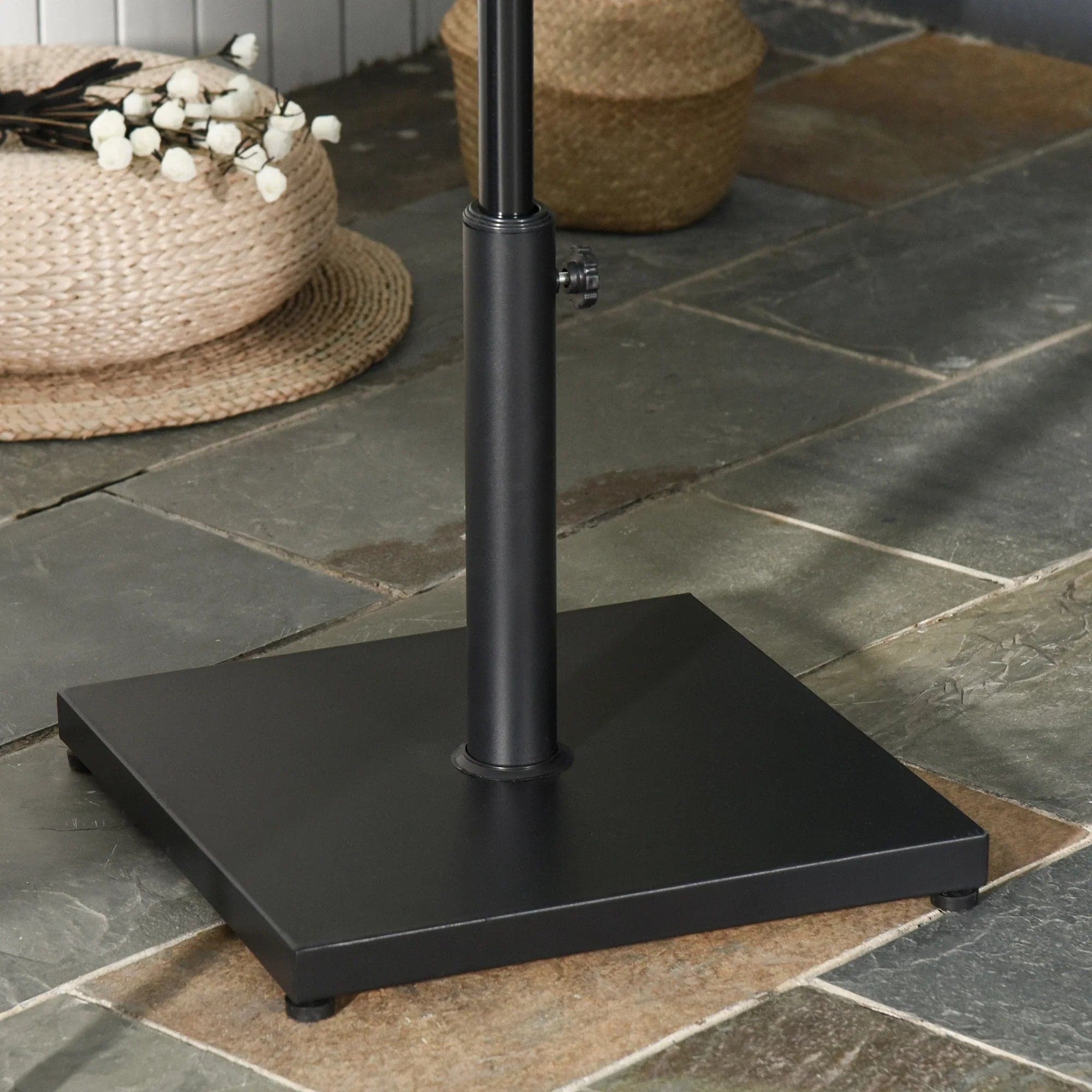 Base per Ombrellone Quadrata da 18kg per Pali da Ø3/3.5/3.8 cm, 45x45x39 cm Nero in Basi e supporti per ombrelloni Danyx - Casoria, commercioVirtuoso.it