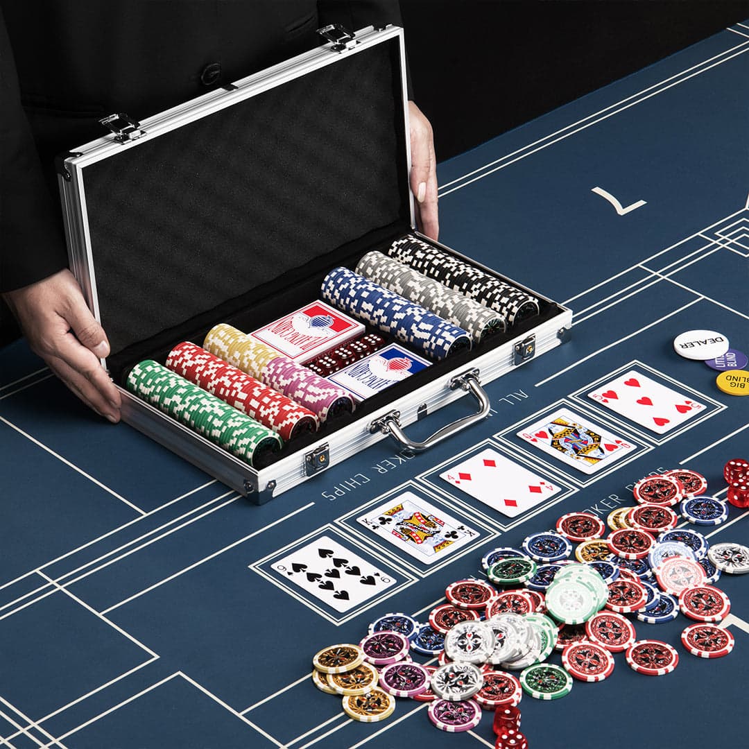 Set Valigetta Poker 300 Chip Fiches in Alluminio 2 Mazzi Texas Hold'em Blackjack in Set da Poker Danyx - Casoria, commercioVirtuoso.it