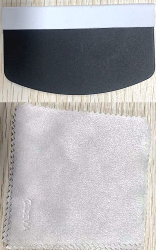 kit applicazioni pellicole devia composta da 50 pannetti + 10 spatole.