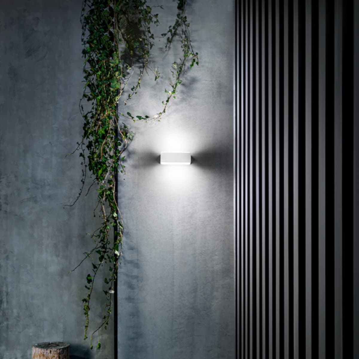 Applique esterni Gea Led GES961C LED IP65 3000K biemissione alluminio moderno in Lampade da parete Lampadari Bartalini - Colle di Val d’Elsa, commercioVirtuoso.it