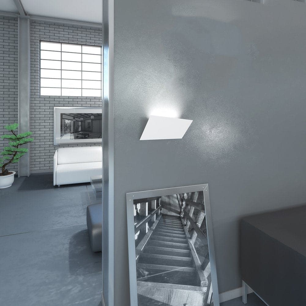 Applique Moderna Rumble Metallo Bianco 1 Luce 2G11 38,5Cm in Lampade da parete LuceArt - Montecorvino Pugliano, commercioVirtuoso.it