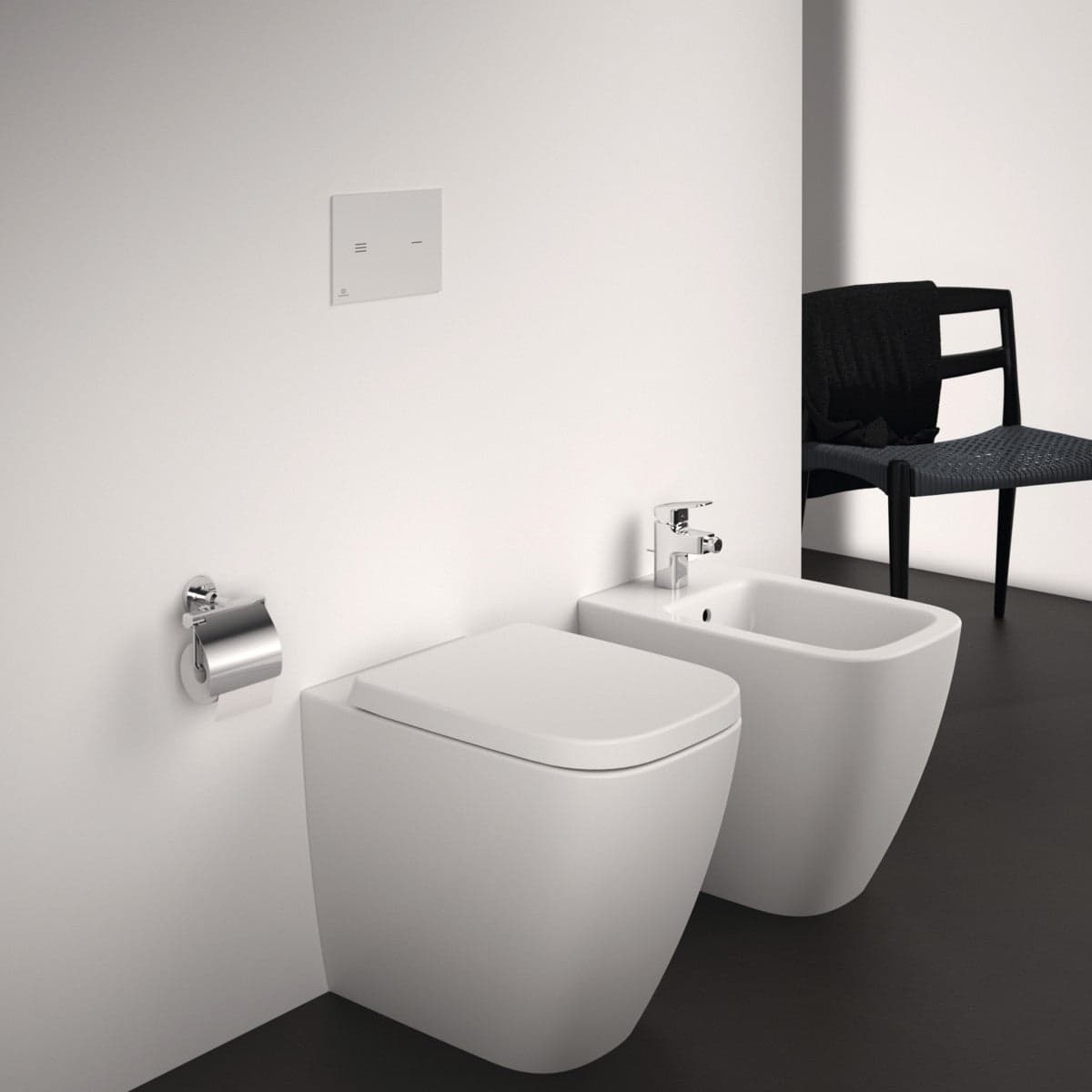 Wc filo muro LIFE B Ideal standard traslato T458101 in Vasi WC Mondialshop - Parabiago, commercioVirtuoso.it