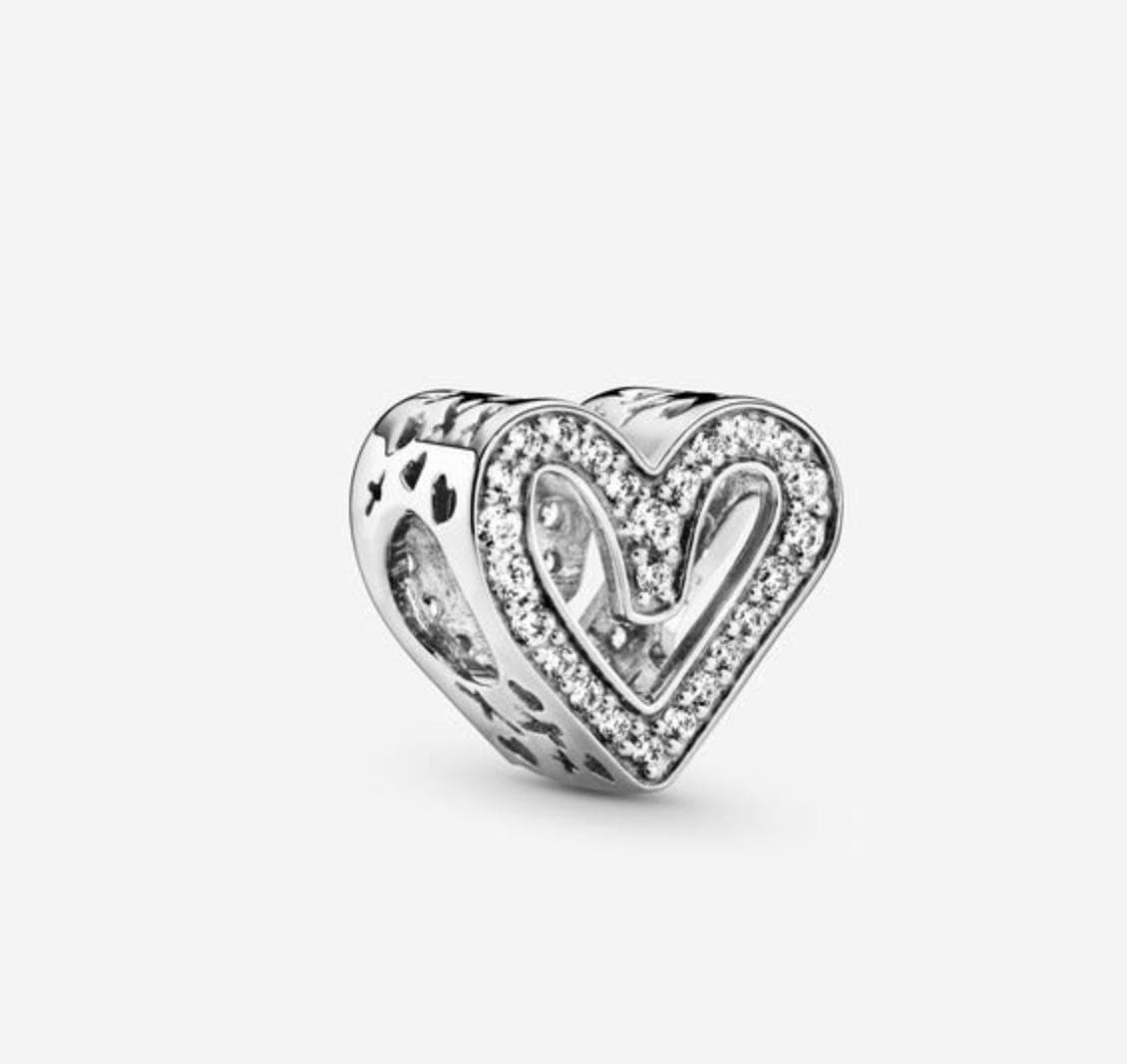 Pandora Charm con cuore scintillante
