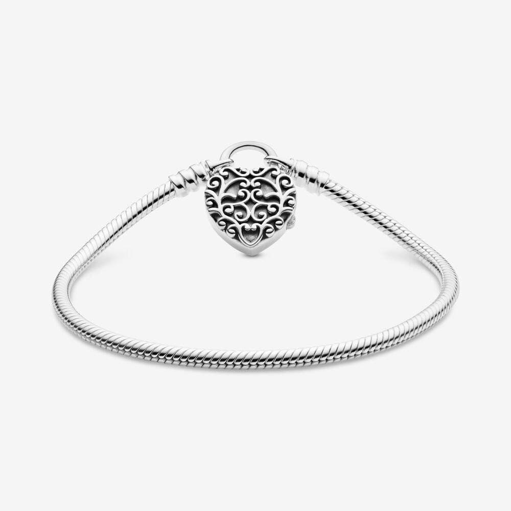 Pandora Bracciale Moments con maglia snake e chiusura a lucchetto con cuore regale in Bracciali Alba Gioielli - Casoria, commercioVirtuoso.it