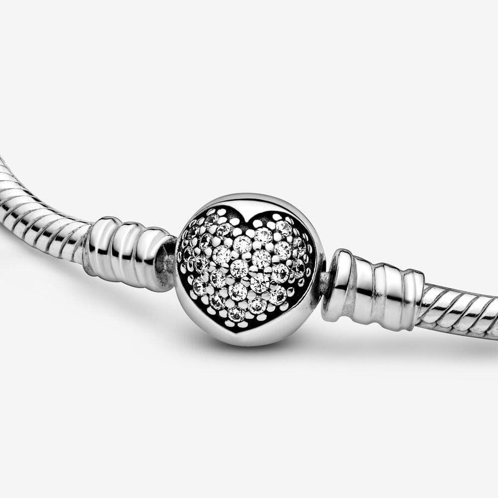 Pandora Bracciale Moments con maglia snake e chiusura a cuore scintillante in Bracciali Alba Gioielli - Casoria, commercioVirtuoso.it