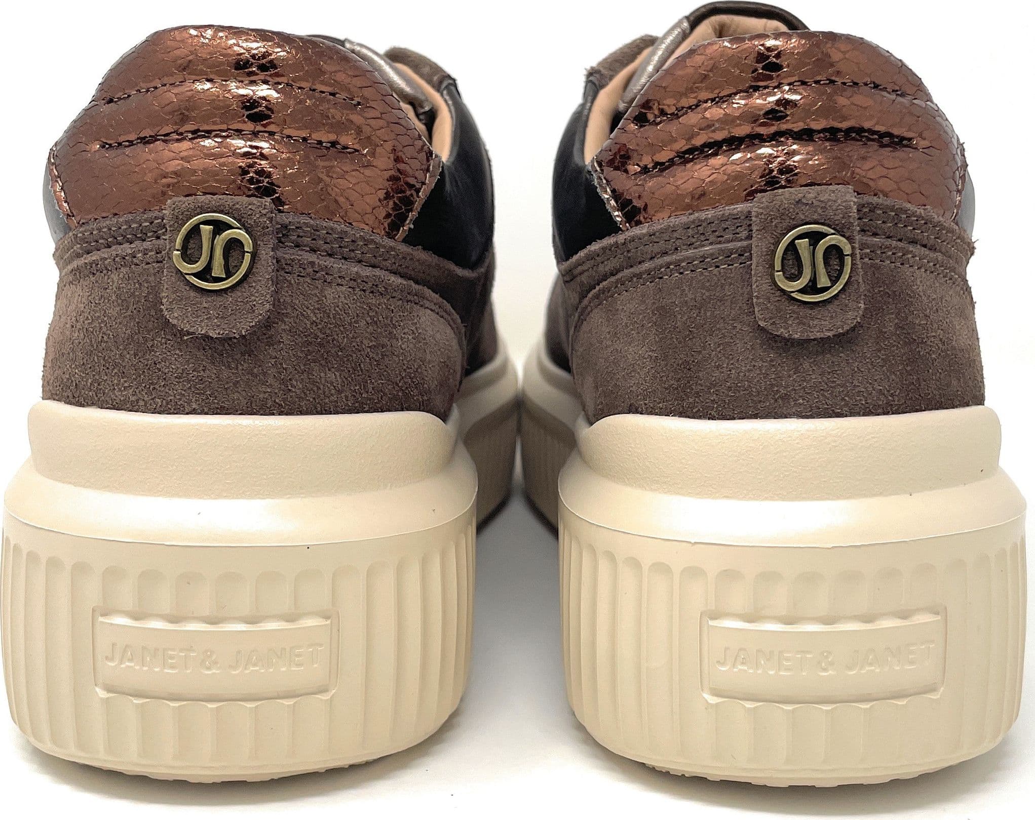 Janet & Janet sneakers donna in camoscio brown J-401 in Sneaker casual Teresi Calzature - Marsala, commercioVirtuoso.it
