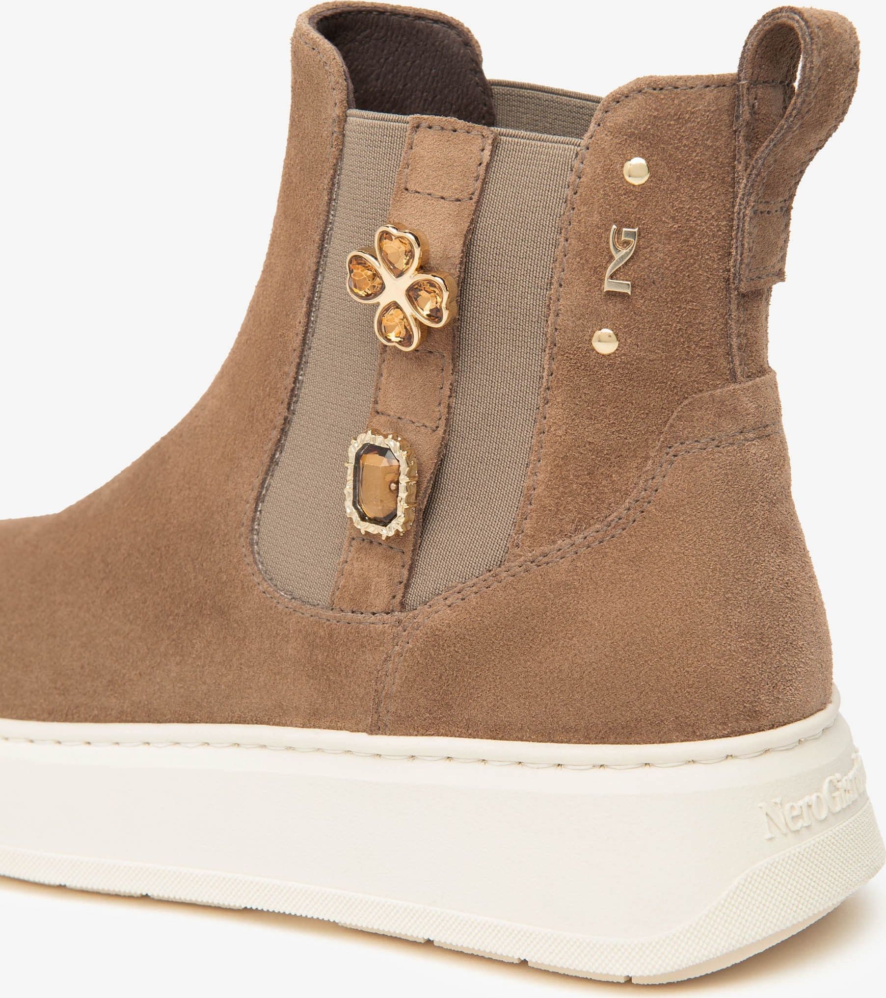 Nero Giardini stivaletti chelsea donna in suede mou I514172D442 in Stivali Teresi Calzature - Marsala, commercioVirtuoso.it