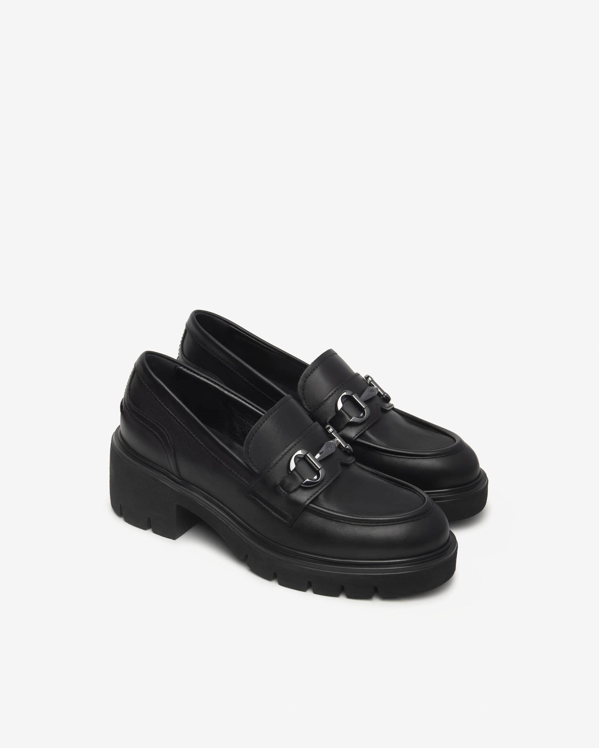 Nero Giardini mocassini donna in pelle nero I513980D100 in Loafer e mocassini Teresi Calzature - Marsala, commercioVirtuoso.it